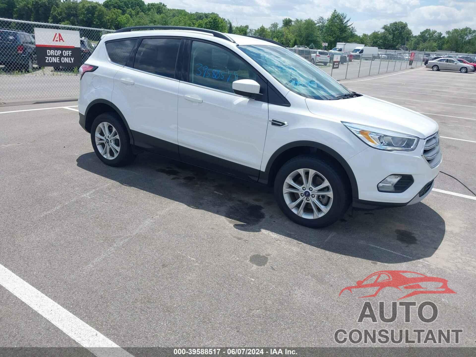 FORD ESCAPE 2018 - 1FMCU9HD3JUB77435