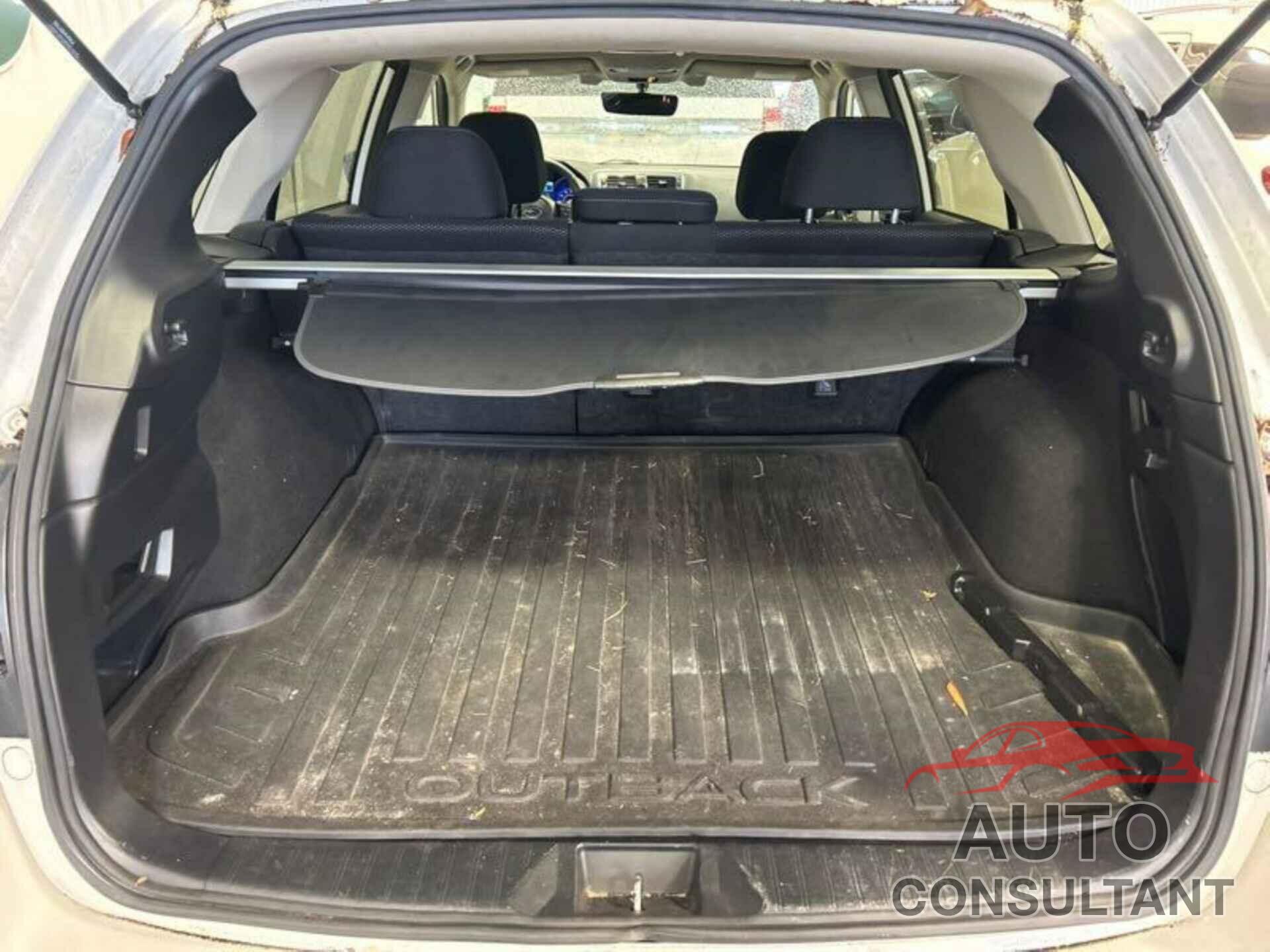 SUBARU OUTBACK 2019 - 4S4BSAFC0K3375748