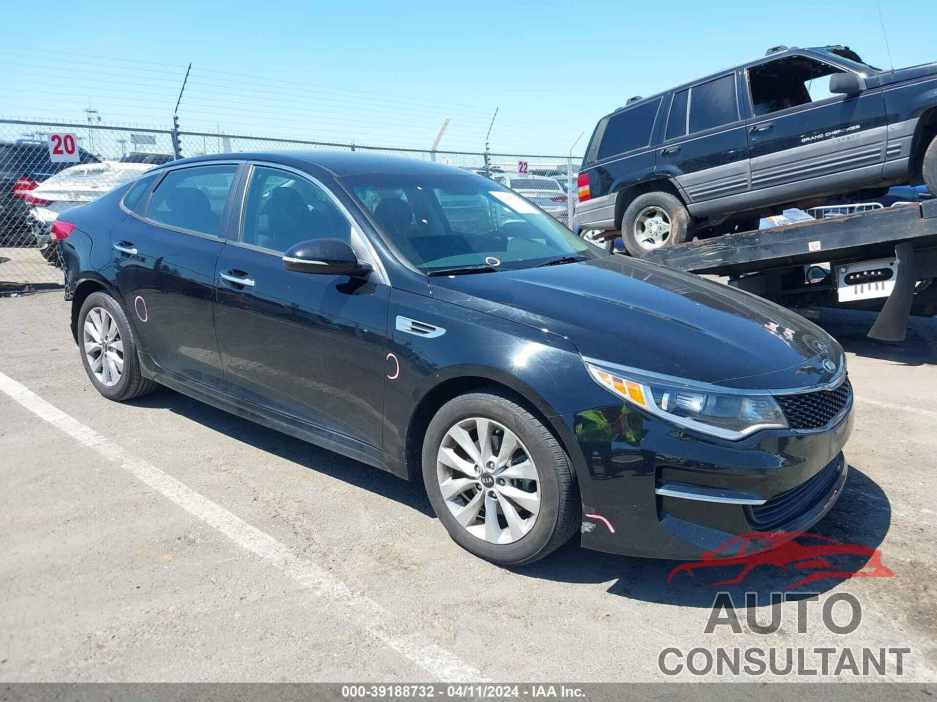 KIA OPTIMA 2018 - 5XXGT4L33JG269435