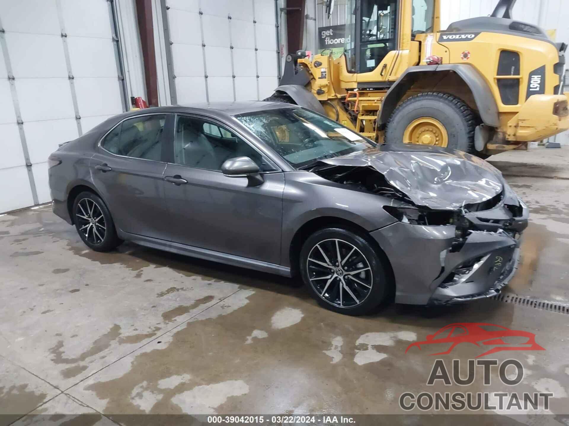 TOYOTA CAMRY 2022 - 4T1G11AKXNU714246