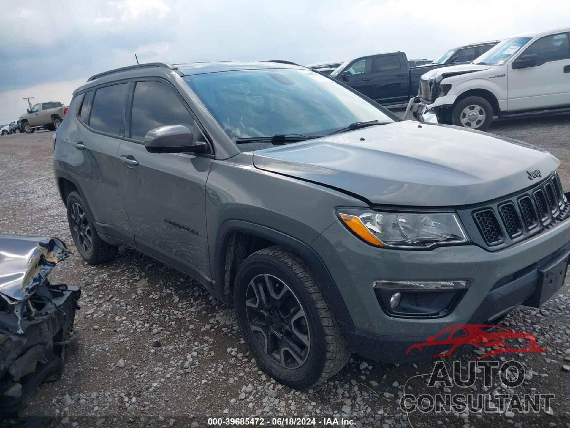 JEEP COMPASS 2019 - 3C4NJDAB4KT689301