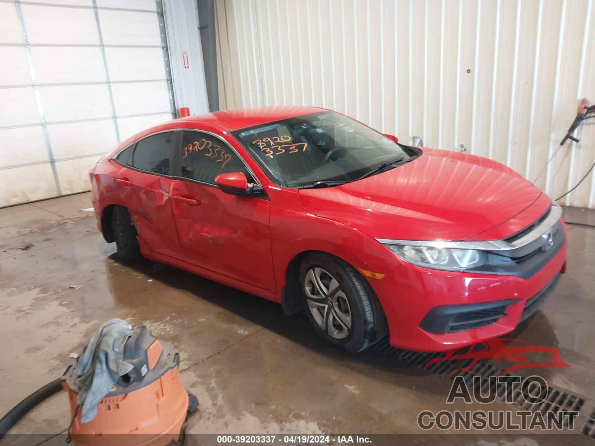 HONDA CIVIC 2017 - 2HGFC2F56HH577155