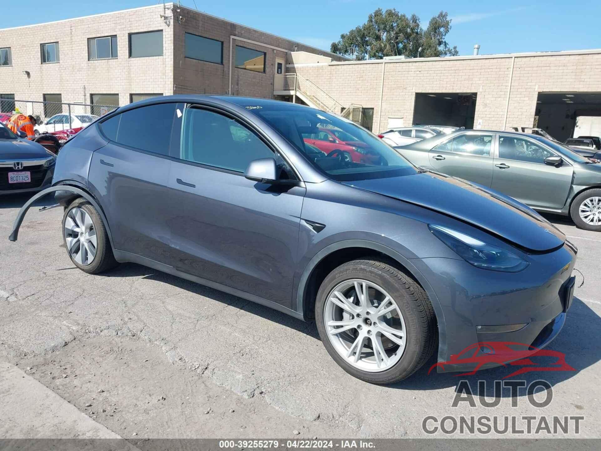 TESLA MODEL Y 2023 - 7SAYGDEE0PF589656