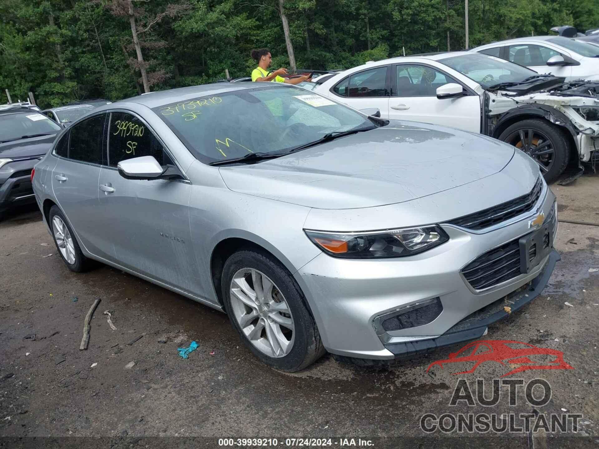 CHEVROLET MALIBU 2017 - 1G1ZE5ST4HF181425