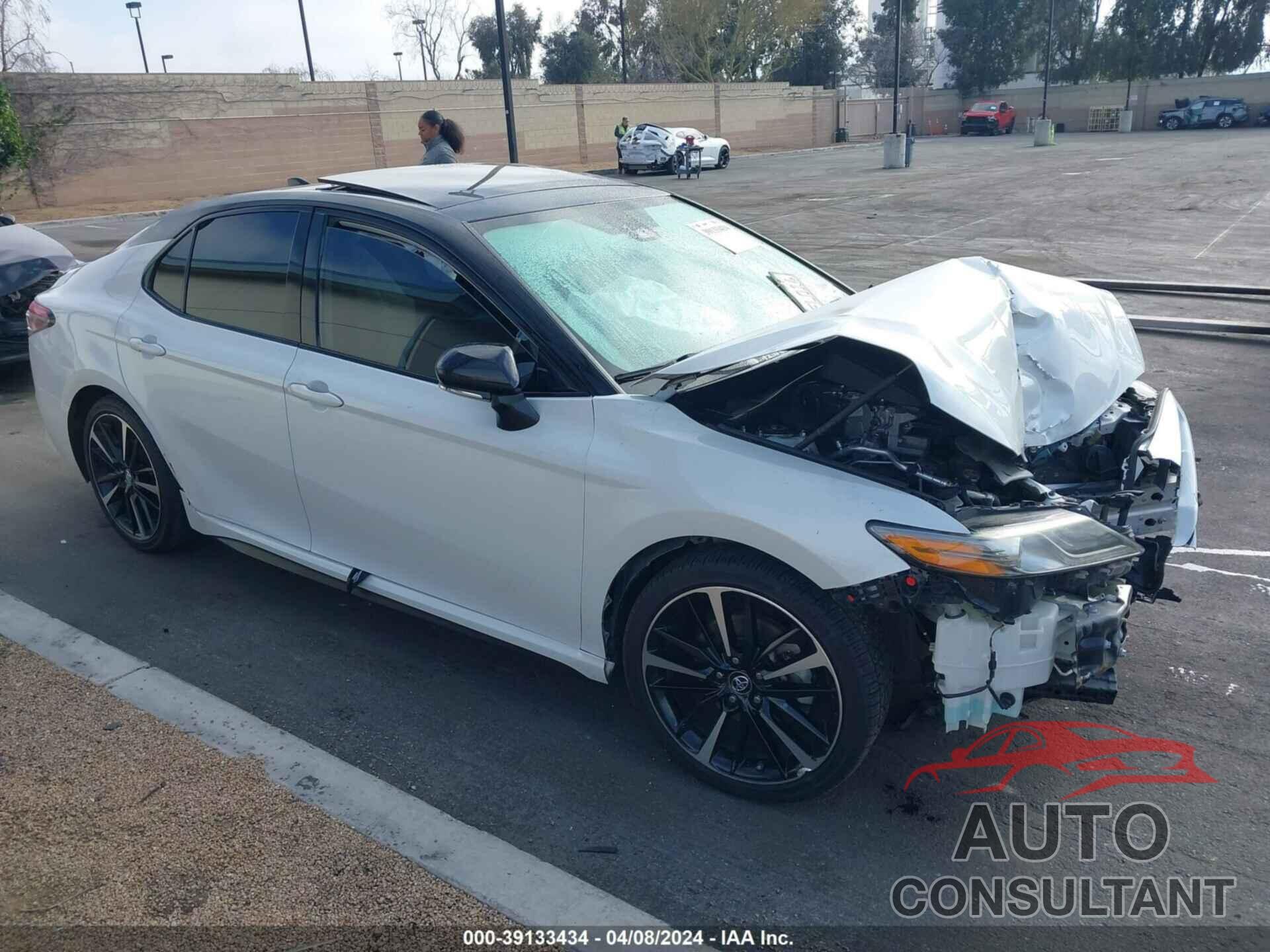 TOYOTA CAMRY 2019 - 4T1B61HK2KU225501