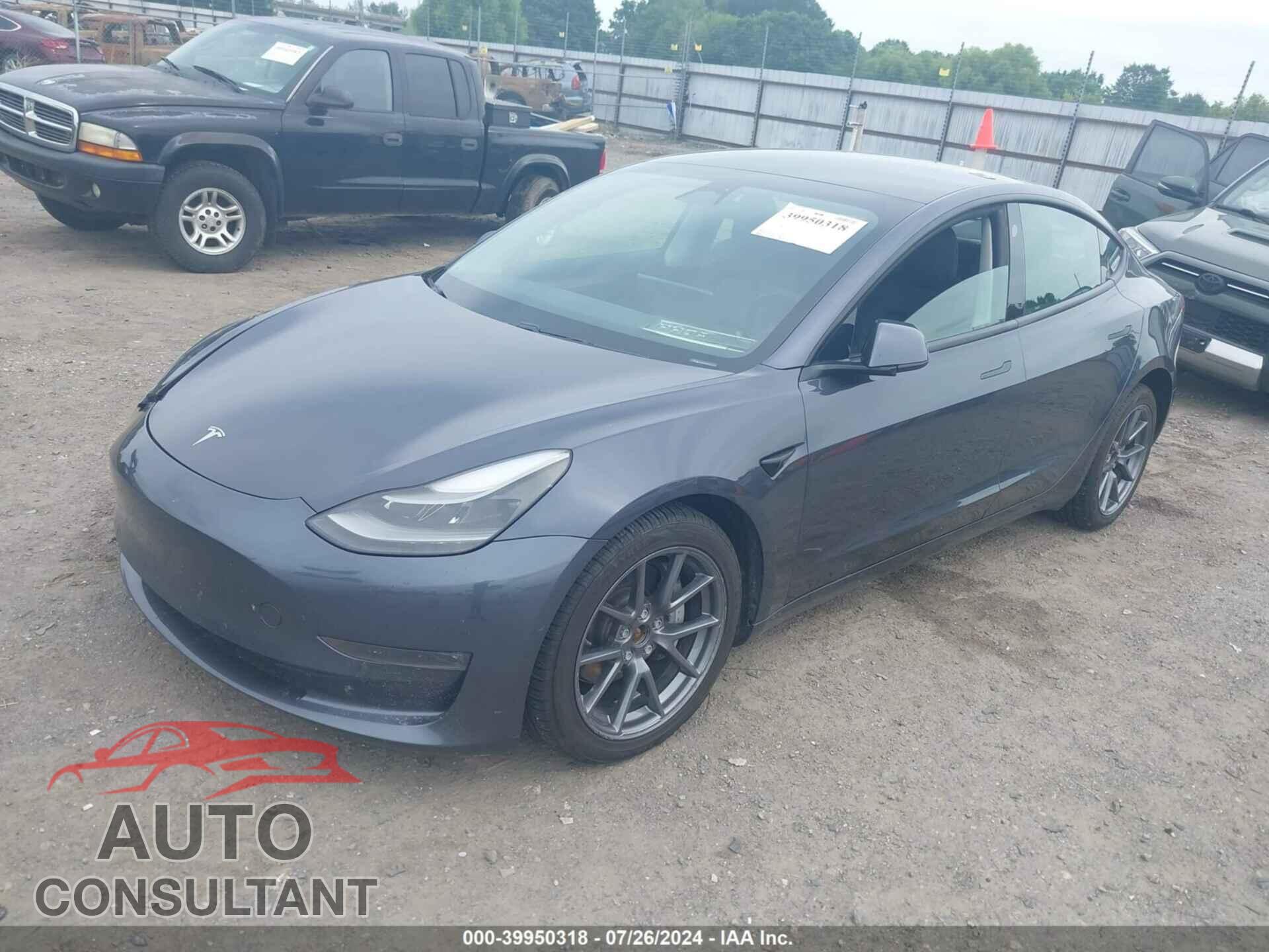 TESLA MODEL 3 2021 - 5YJ3E1EB8MF044706
