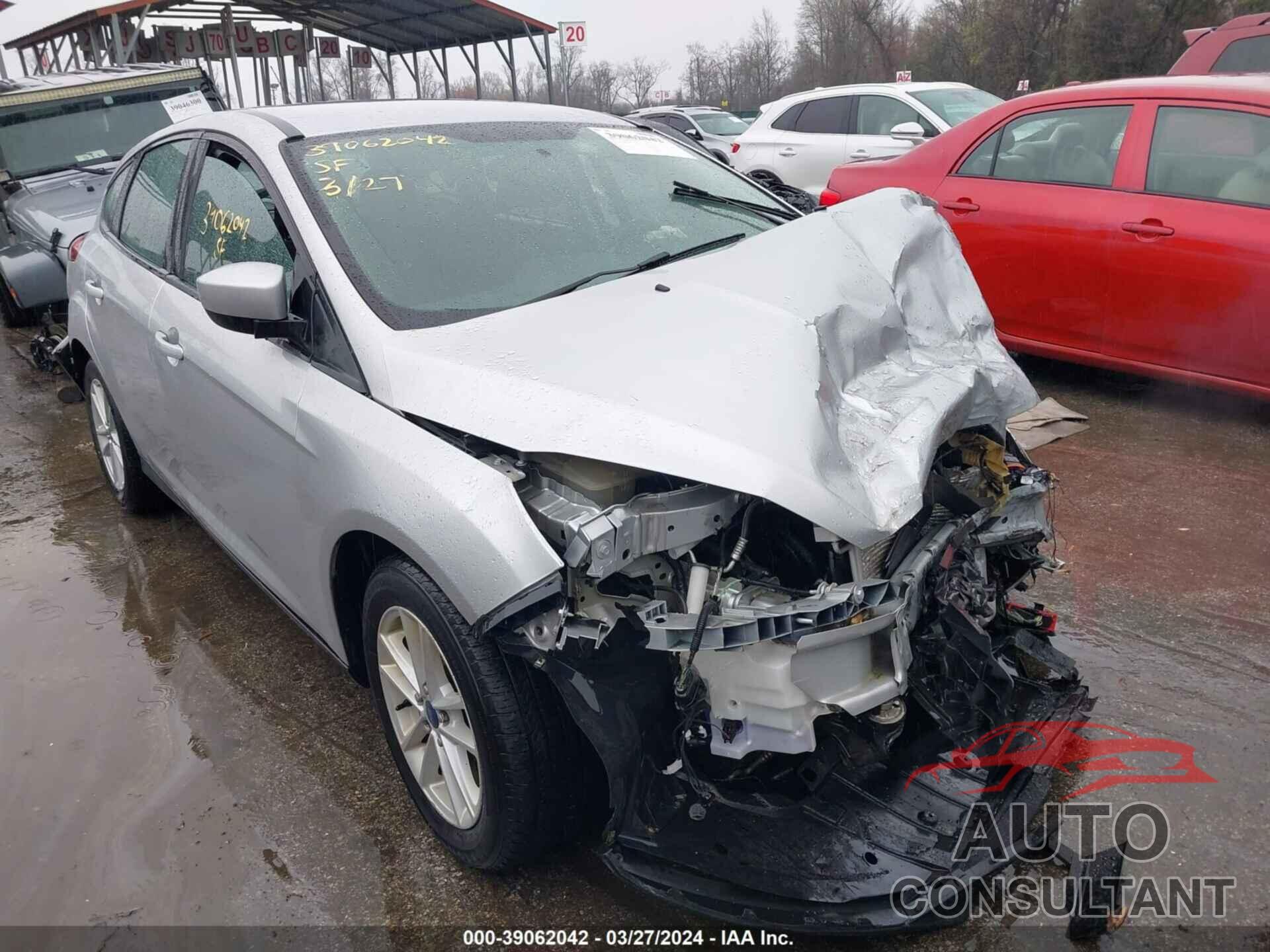 FORD FOCUS 2018 - 1FADP3K28JL281872