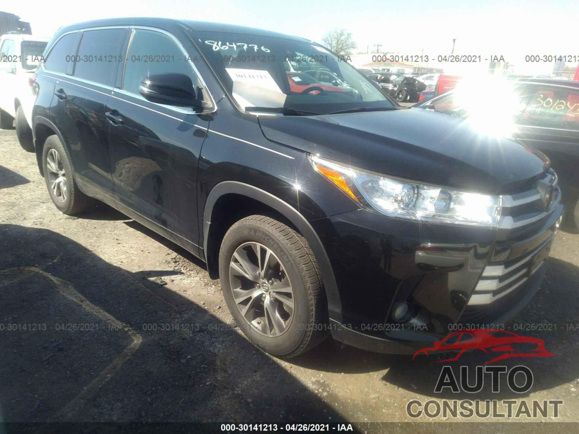 TOYOTA HIGHLANDER 2018 - 5TDBZRFH8JS864776