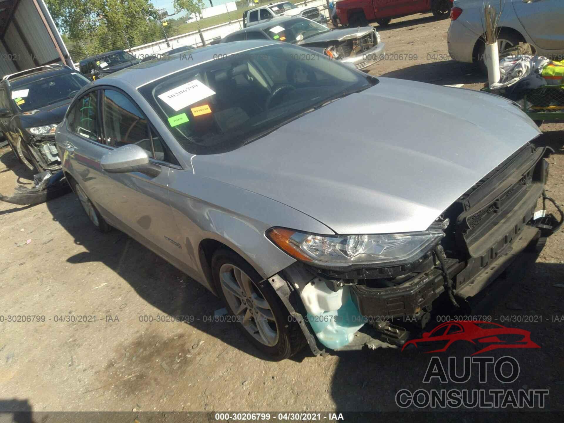 FORD FUSION HYBRID 2018 - 3FA6P0LU7JR219324