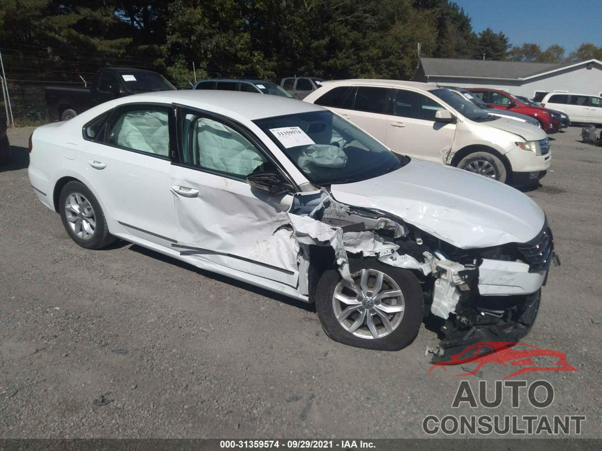VOLKSWAGEN PASSAT 2017 - 1VWAT7A36HC007331