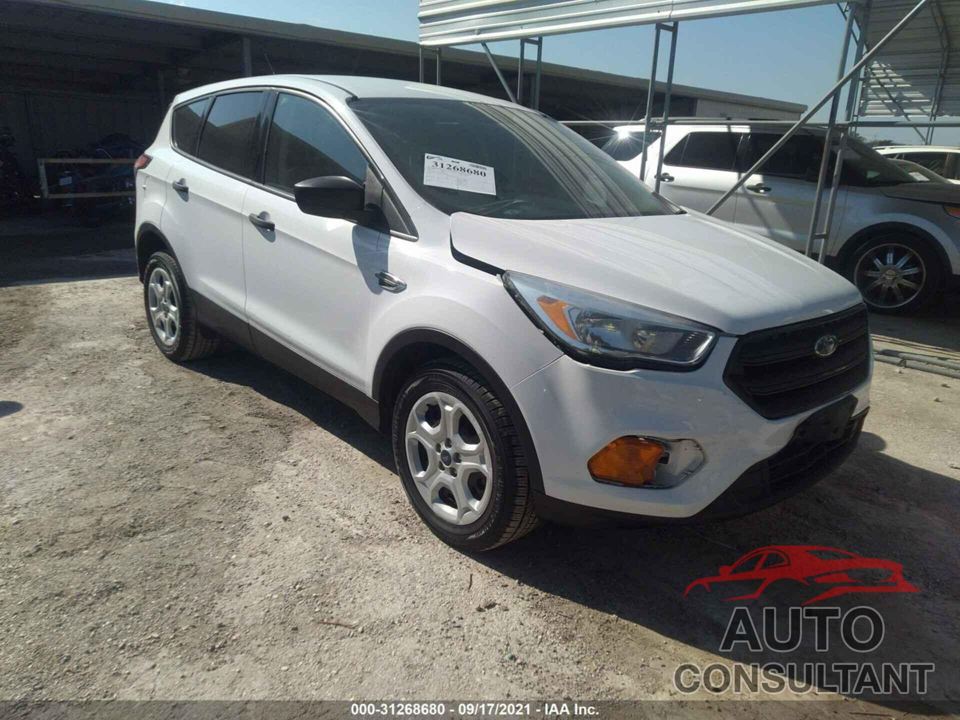 FORD ESCAPE 2017 - 1FMCU0F73HUD84474