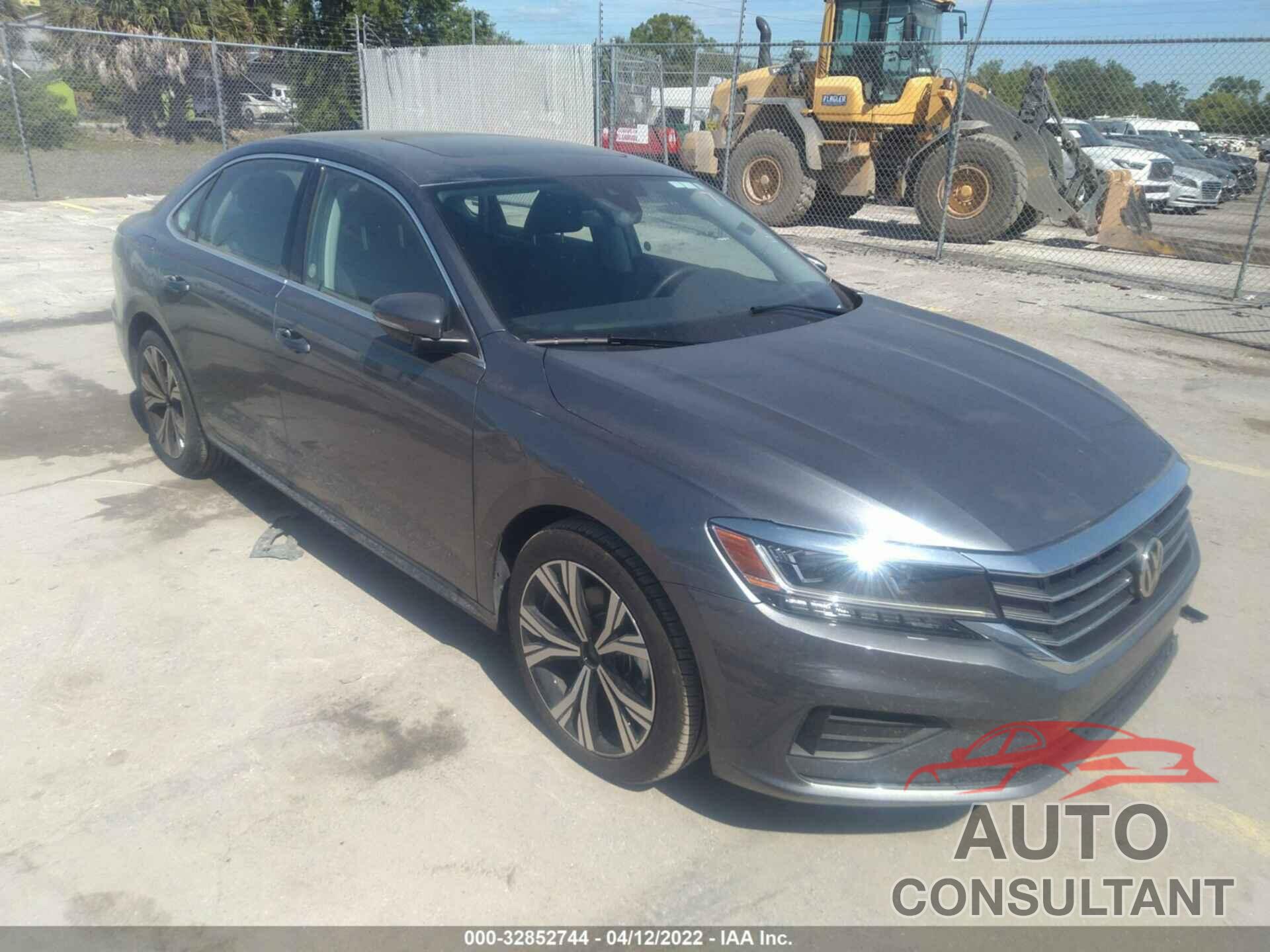 VOLKSWAGEN PASSAT 2022 - 1VWSA7A37NC004329