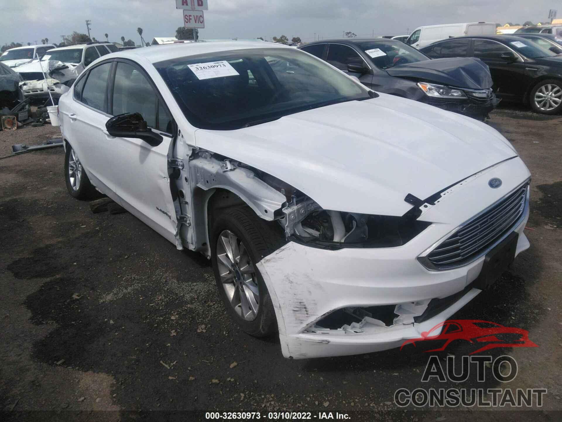 FORD FUSION 2017 - 3FA6P0LU8HR344651