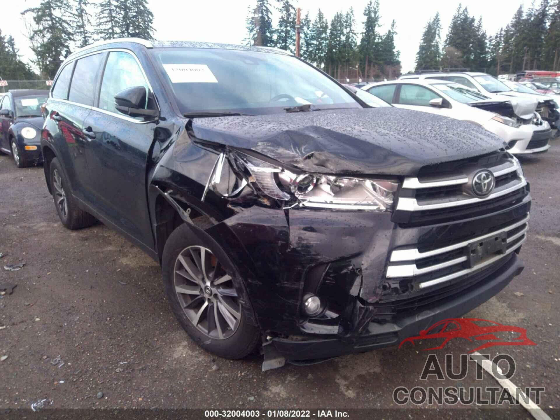 TOYOTA HIGHLANDER 2018 - 5TDJZRFH1JS532528