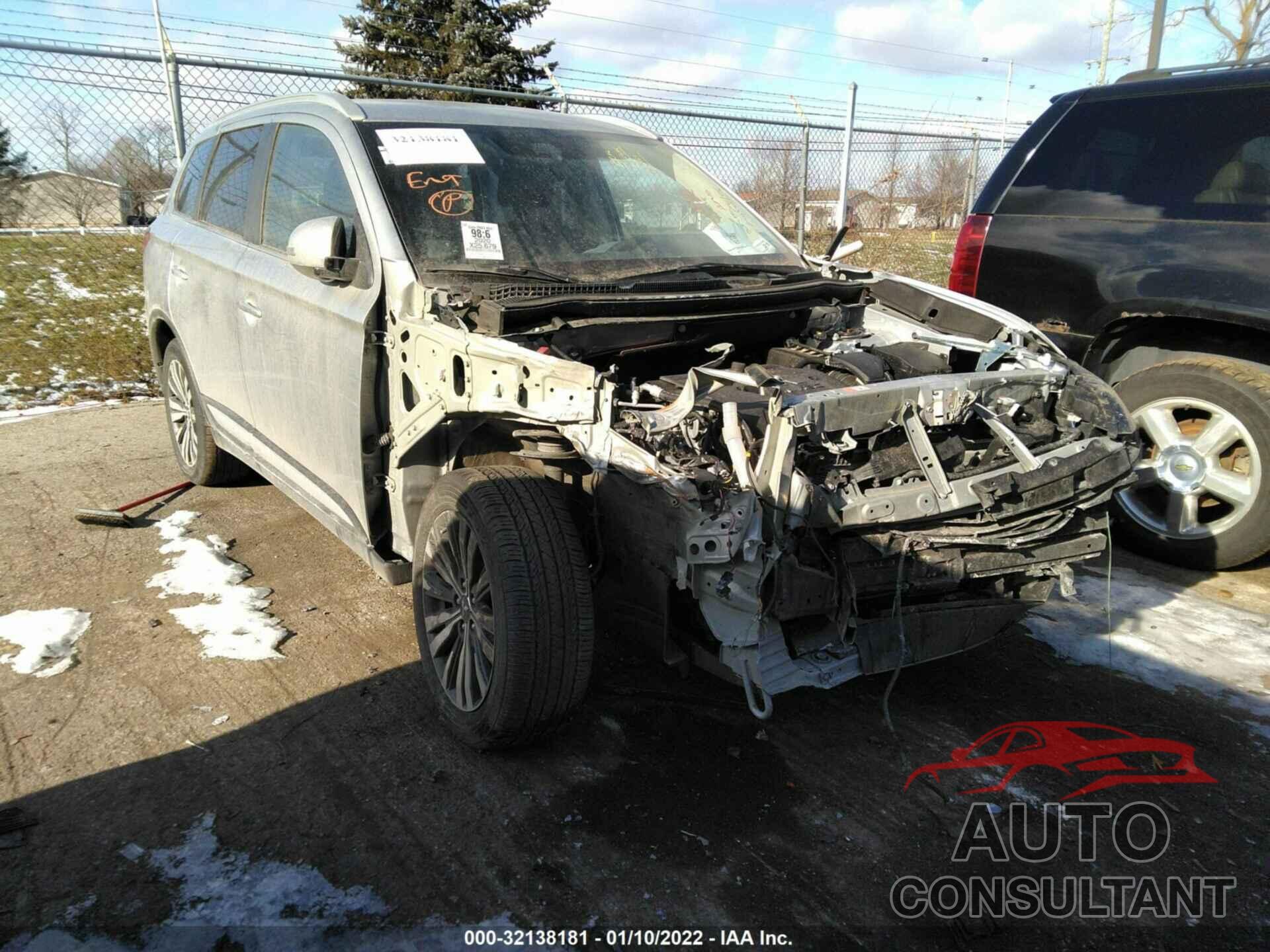MITSUBISHI OUTLANDER 2020 - JA4AD3A38LJ001201