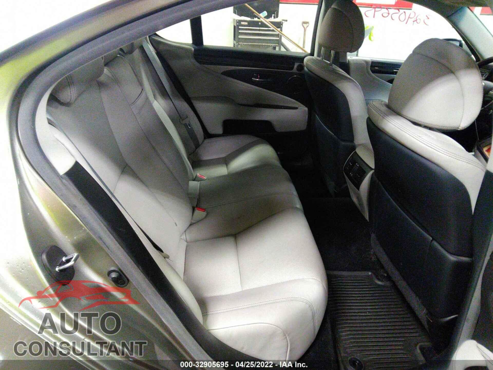 LEXUS LS 2017 - JTHCL5EF5H5029439