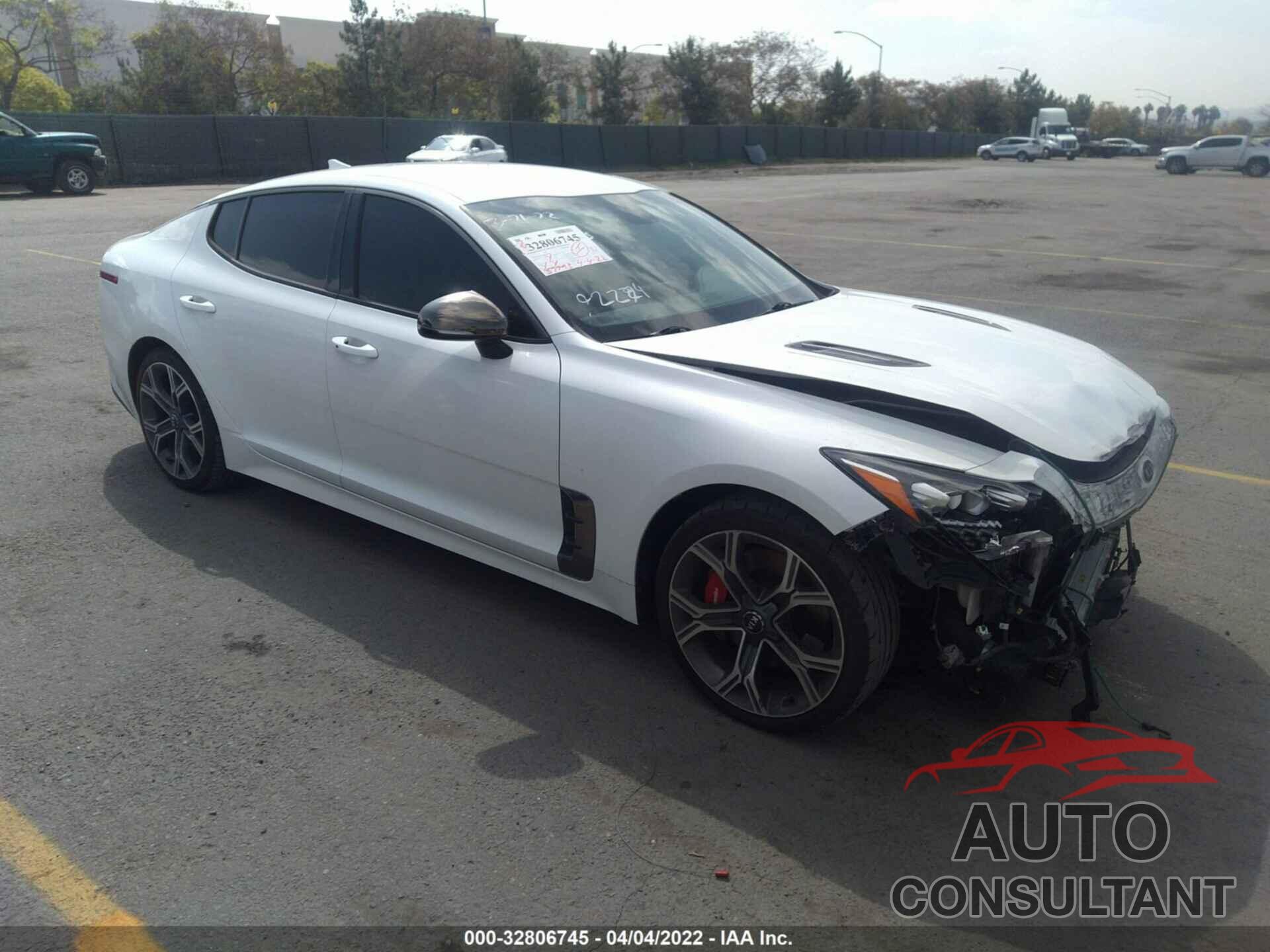 KIA STINGER 2019 - KNAE35LC1K6066571