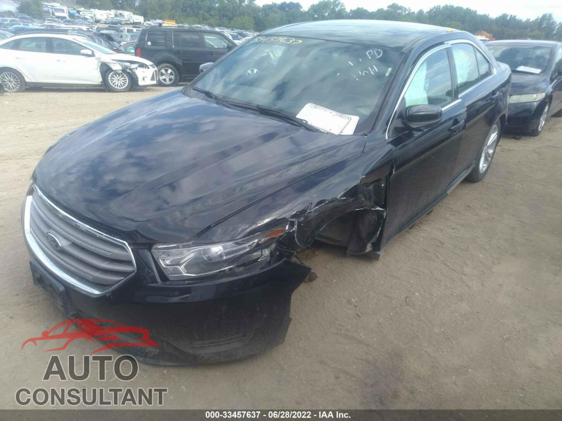 FORD TAURUS 2017 - 1FAHP2E86HG139048