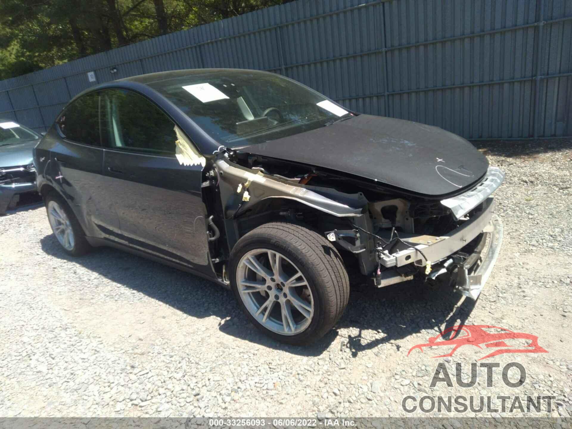 TESLA MODEL Y 2020 - 5YJYGDEE3LF011722