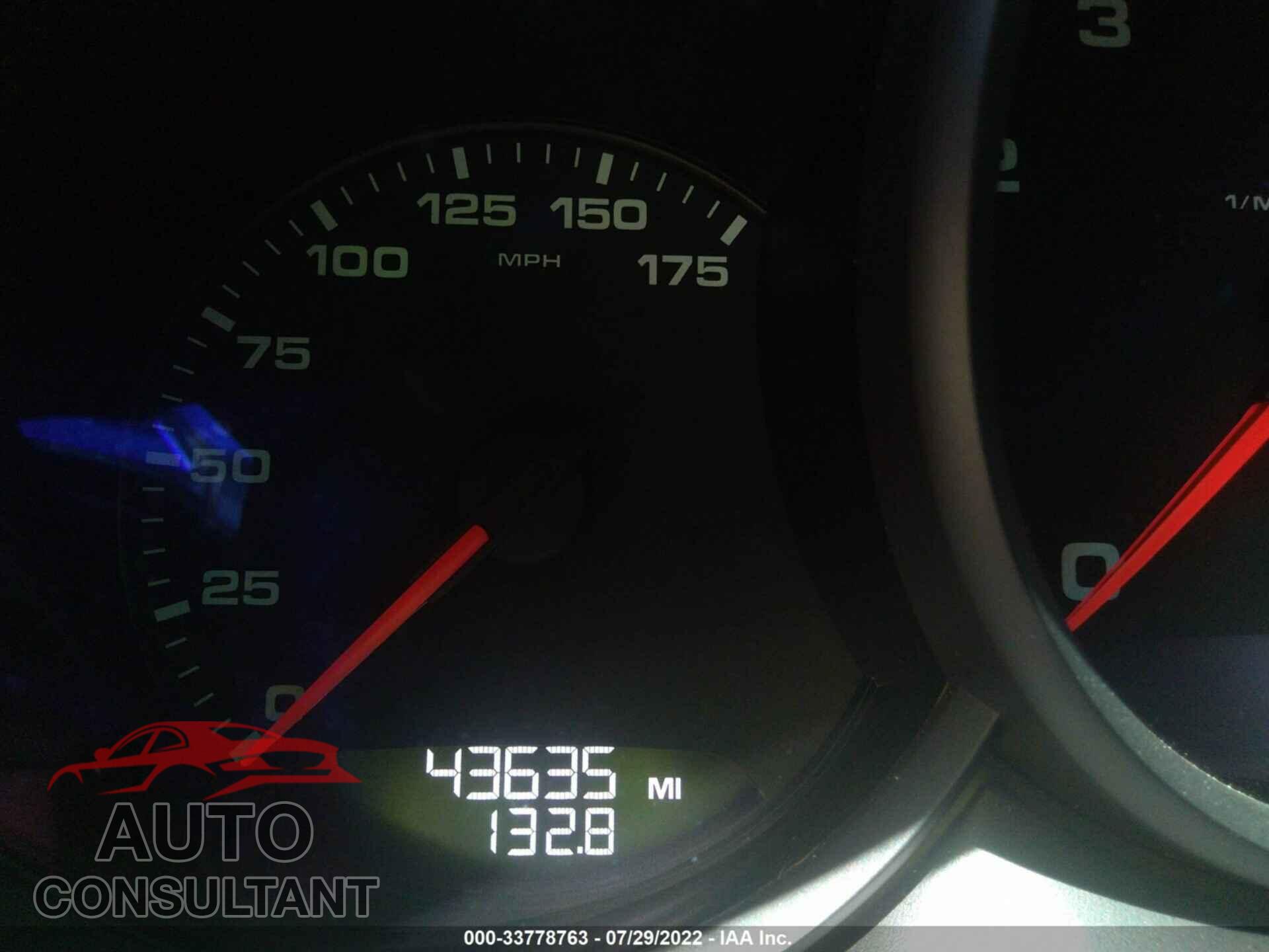 PORSCHE MACAN 2018 - WP1AA2A50JLB19351