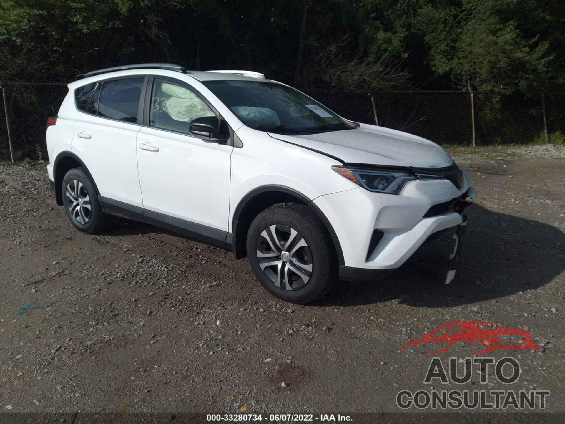 TOYOTA RAV4 2017 - JTMBFREV7HJ134848