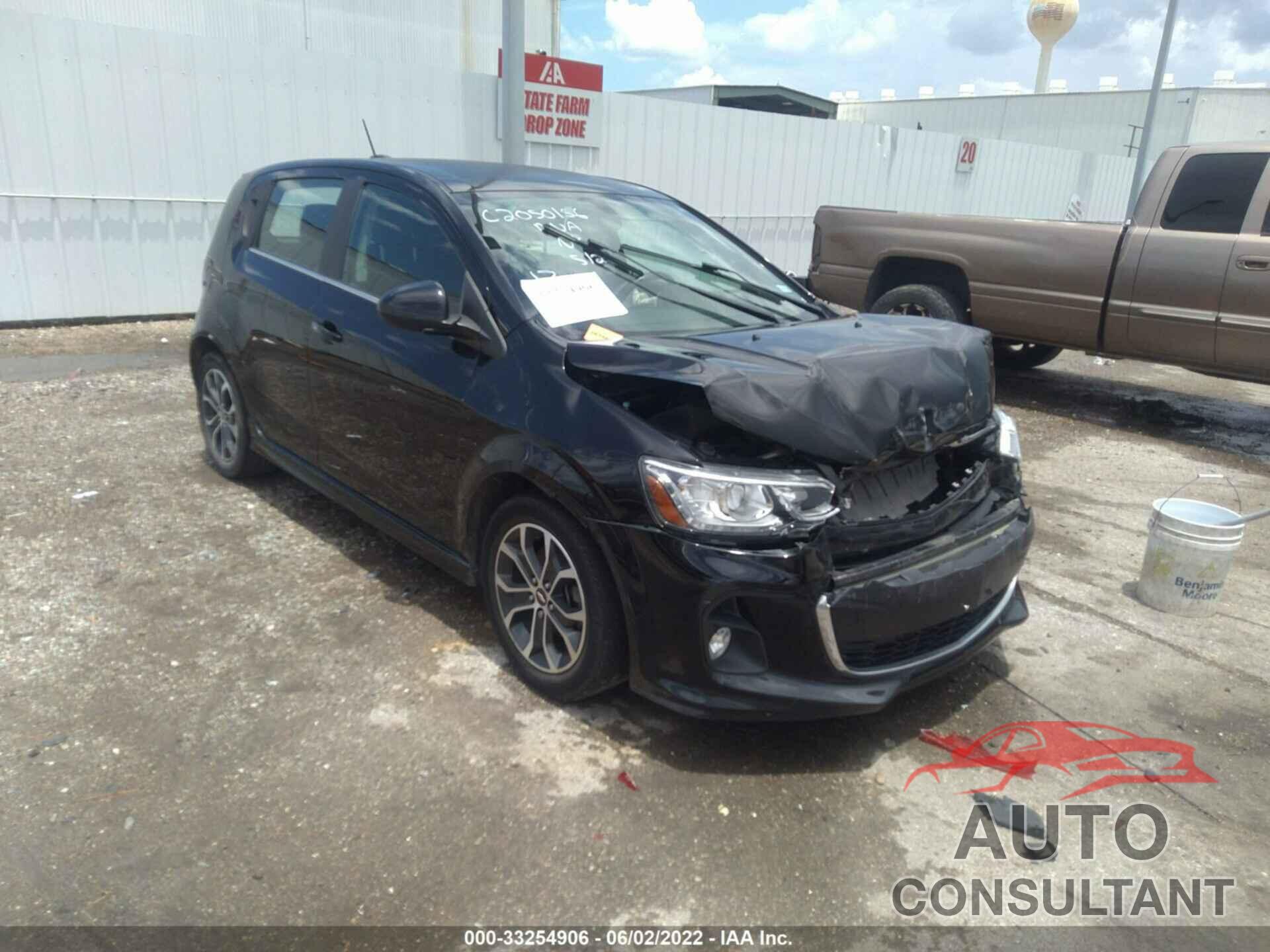 CHEVROLET SONIC 2017 - 1G1JD6SH5H4127158