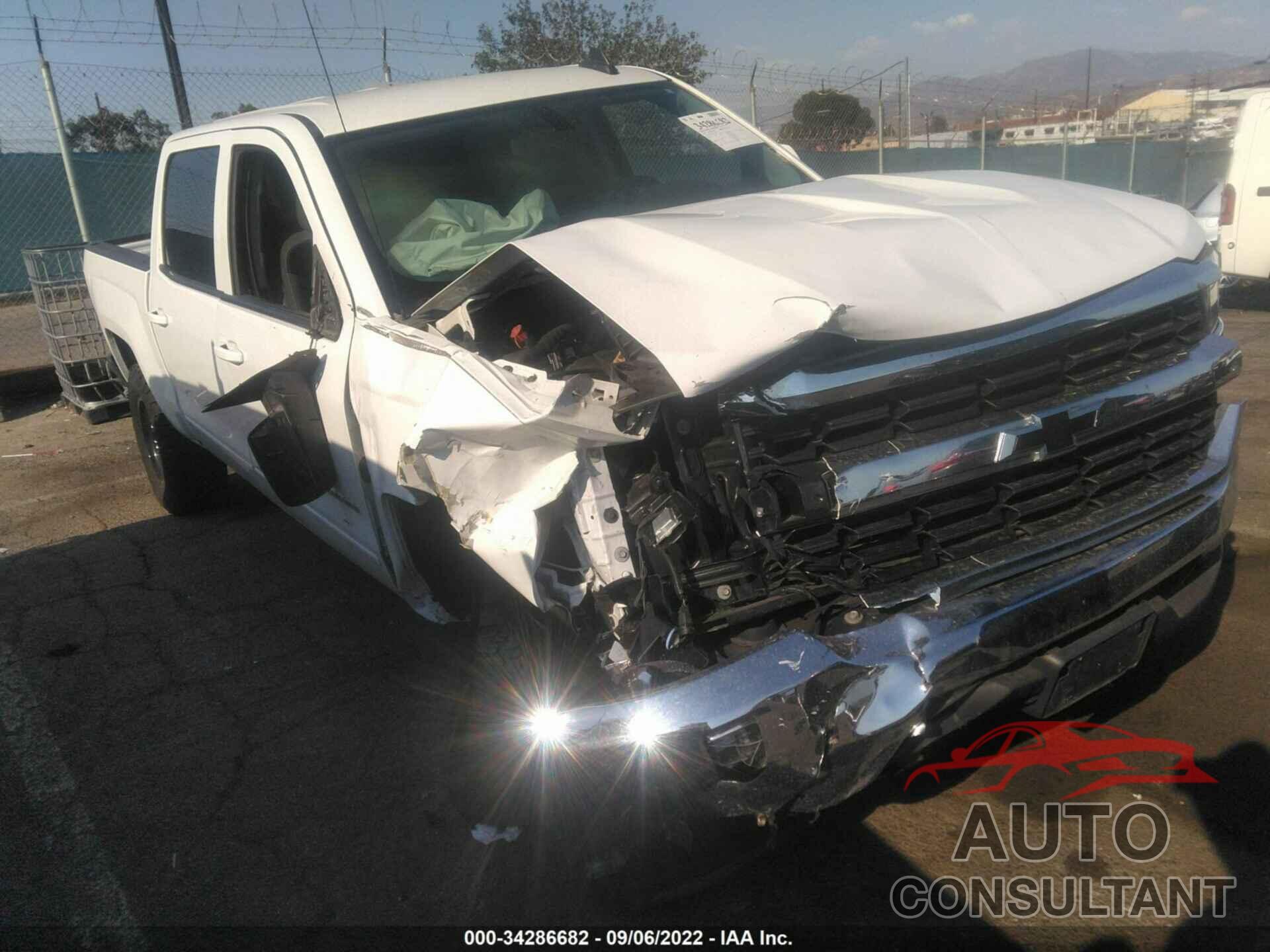 CHEVROLET SILVERADO 1500 2018 - 3GCPCREC9JG390915