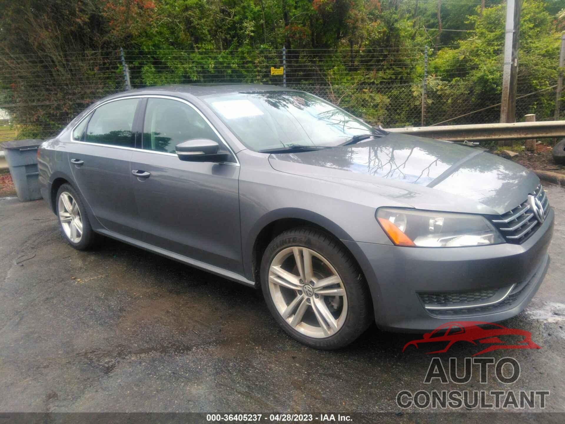 VOLKSWAGEN PASSAT 2015 - 1VWBV7A32FC085228