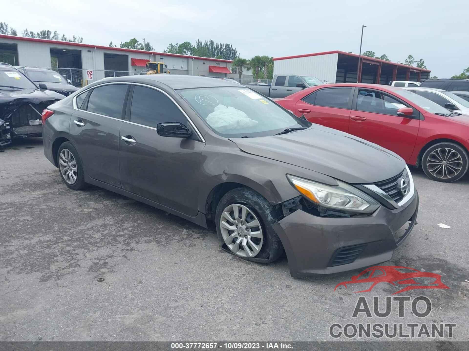NISSAN ALTIMA 2017 - 1N4AL3AP3HN303920