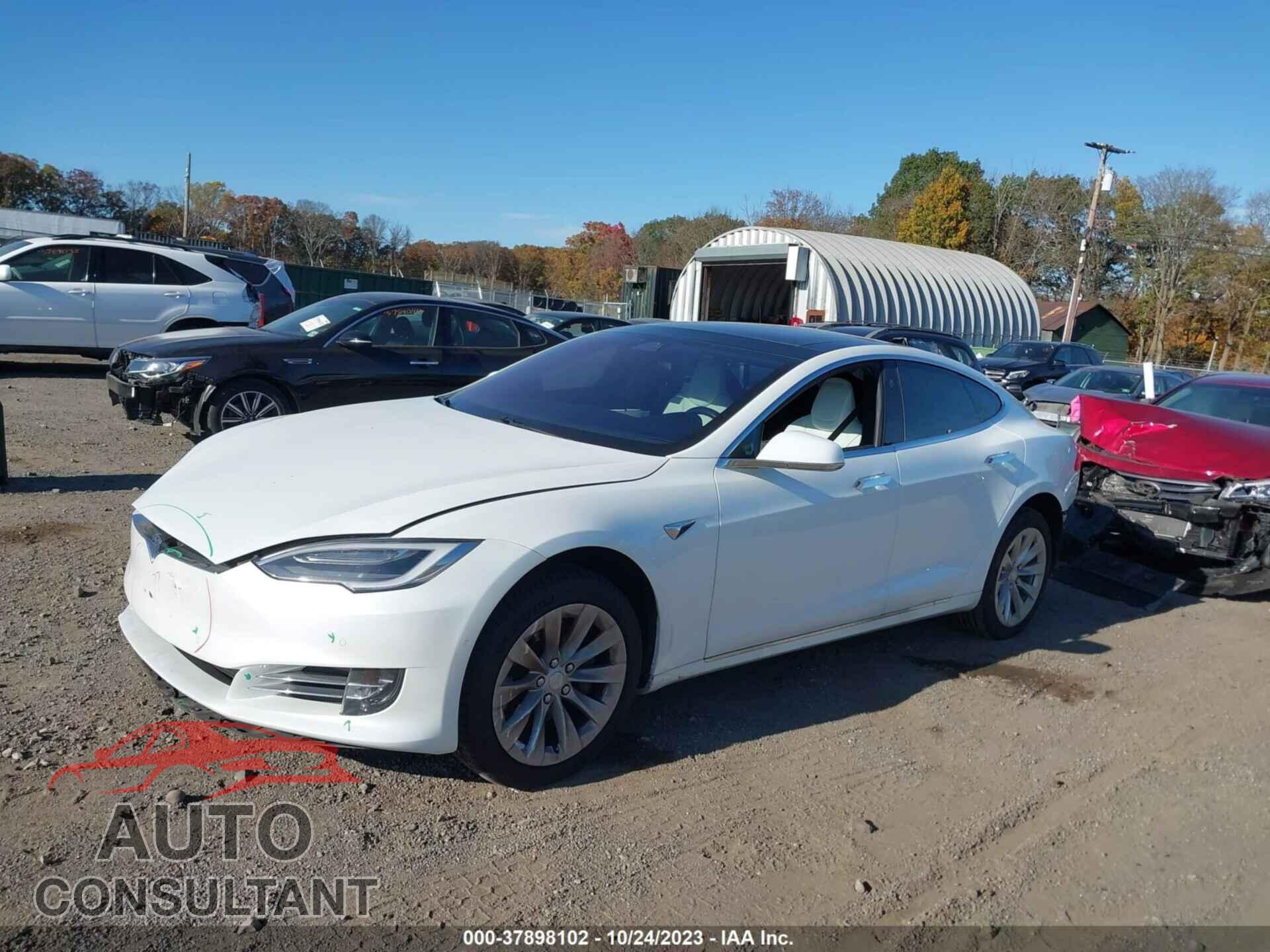 TESLA MODEL S 2017 - 5YJSA1E27HF217015