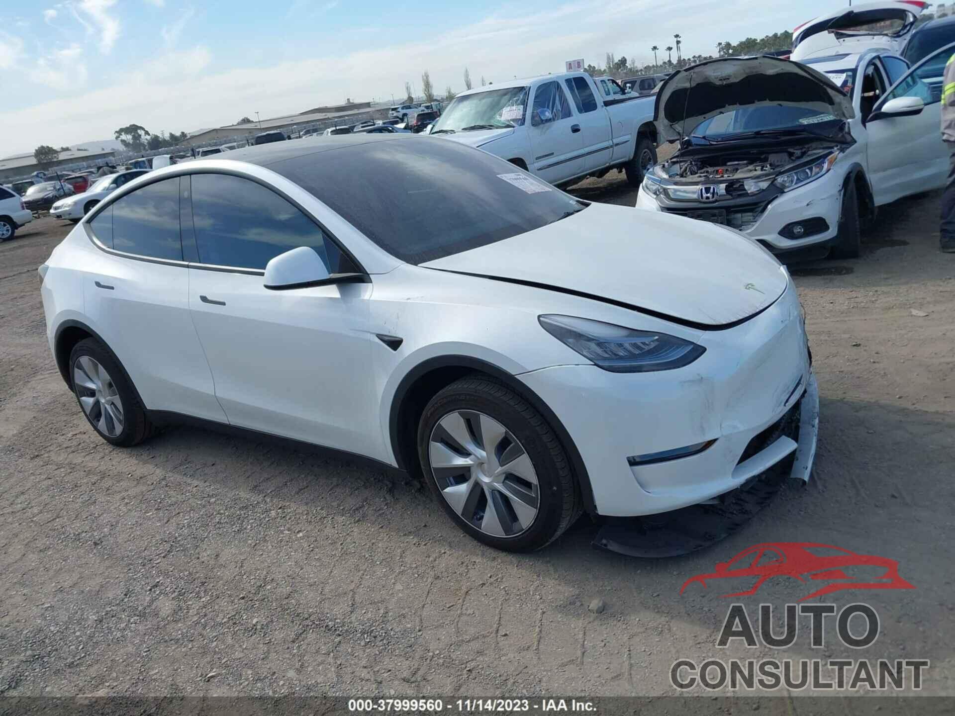 TESLA MODEL Y 2023 - 7SAYGDEE8PA053048