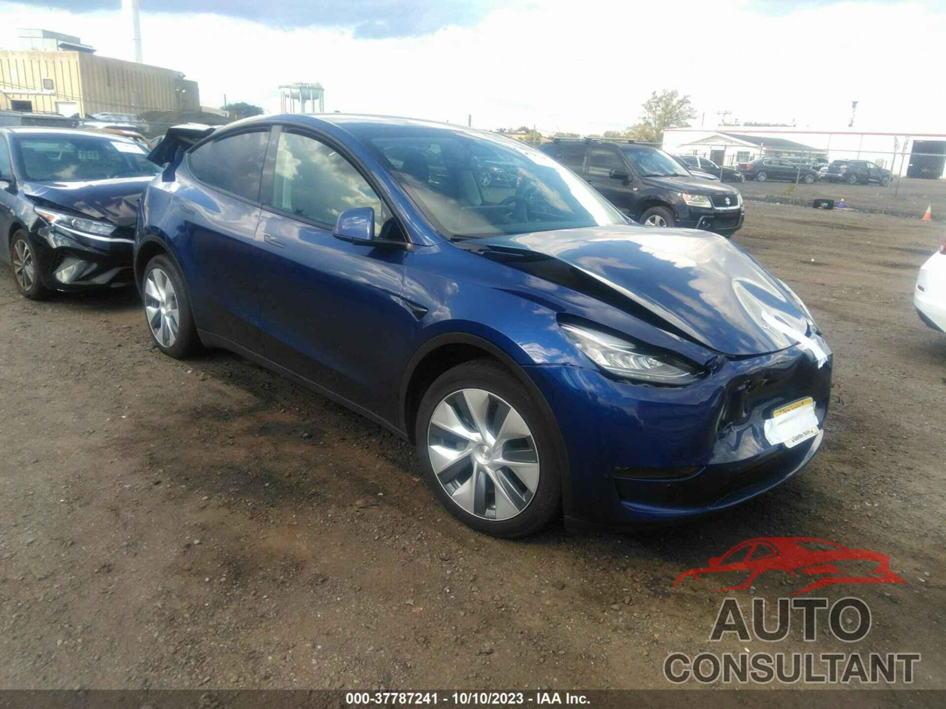 TESLA MODEL Y 2023 - 7SAYGDEE2PA032079