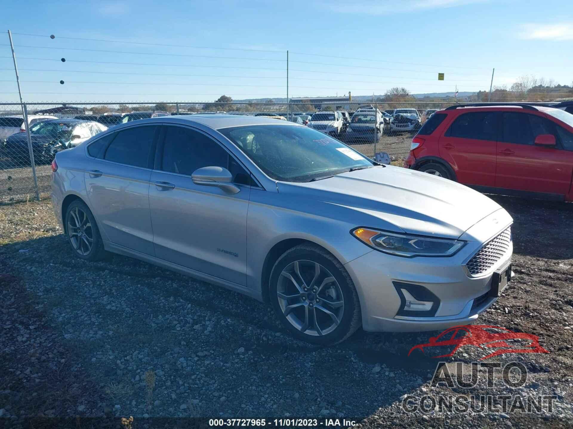 FORD FUSION HYBRID 2019 - 3FA6P0RU8KR206445