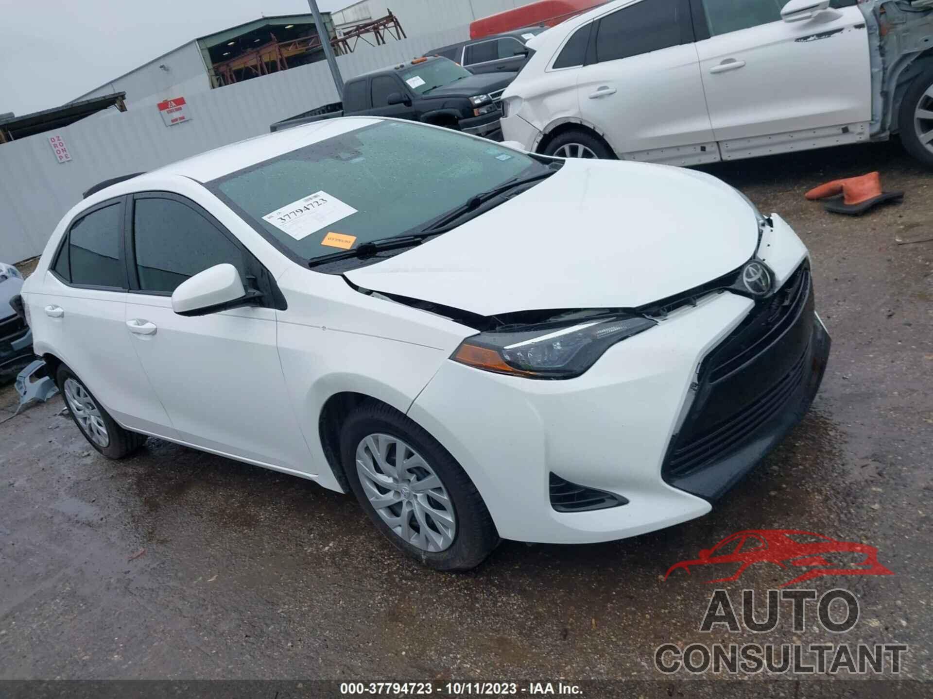 TOYOTA COROLLA 2018 - 5YFBURHE3JP793903