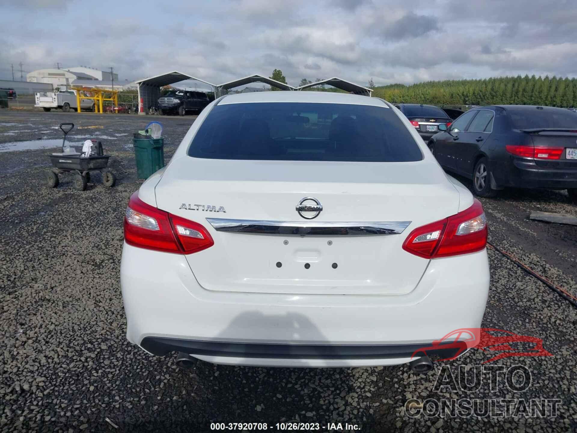 NISSAN ALTIMA 2017 - 1N4AL3APXHC253447