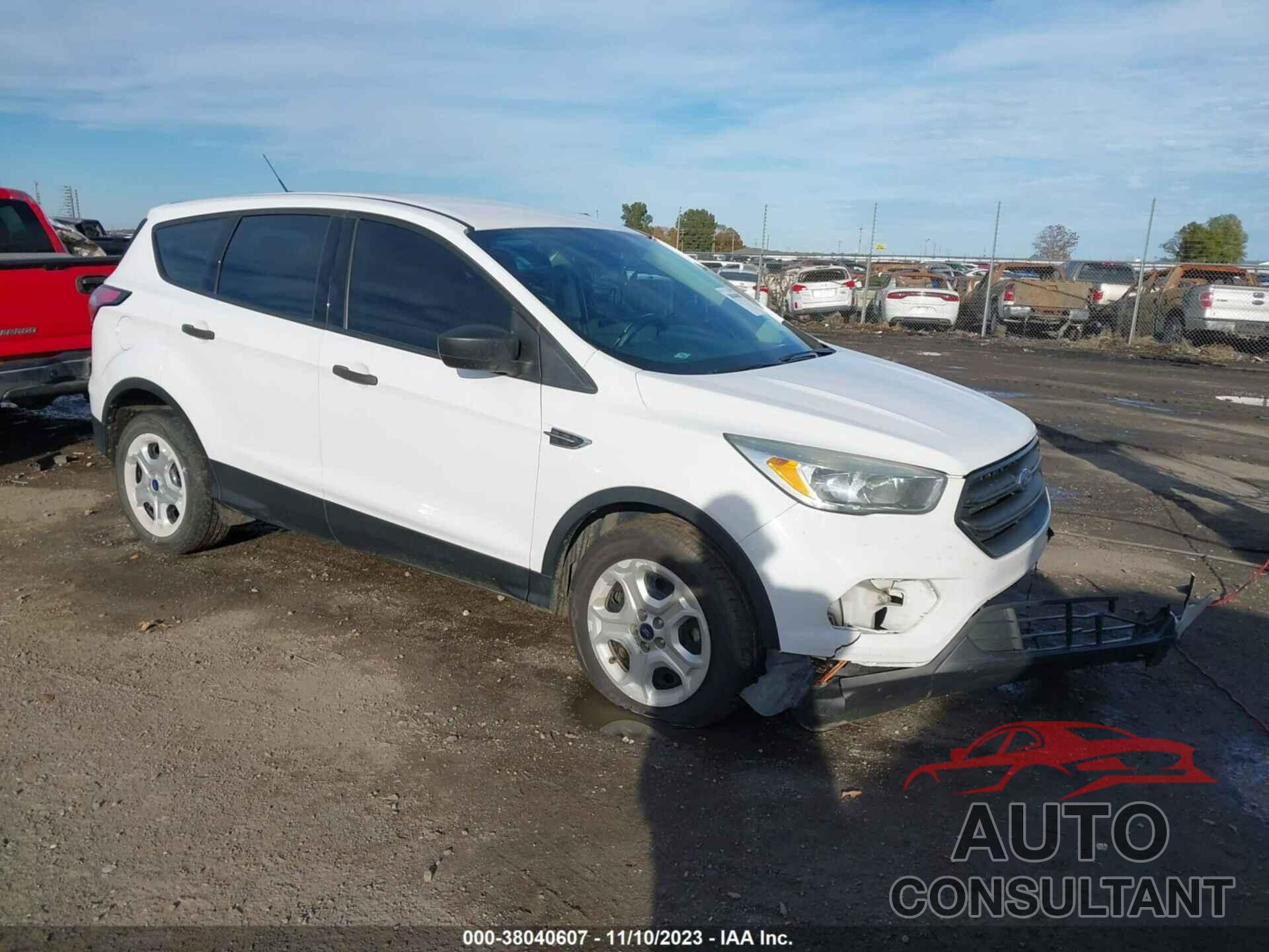 FORD ESCAPE 2017 - 1FMCU0F74HUD10464