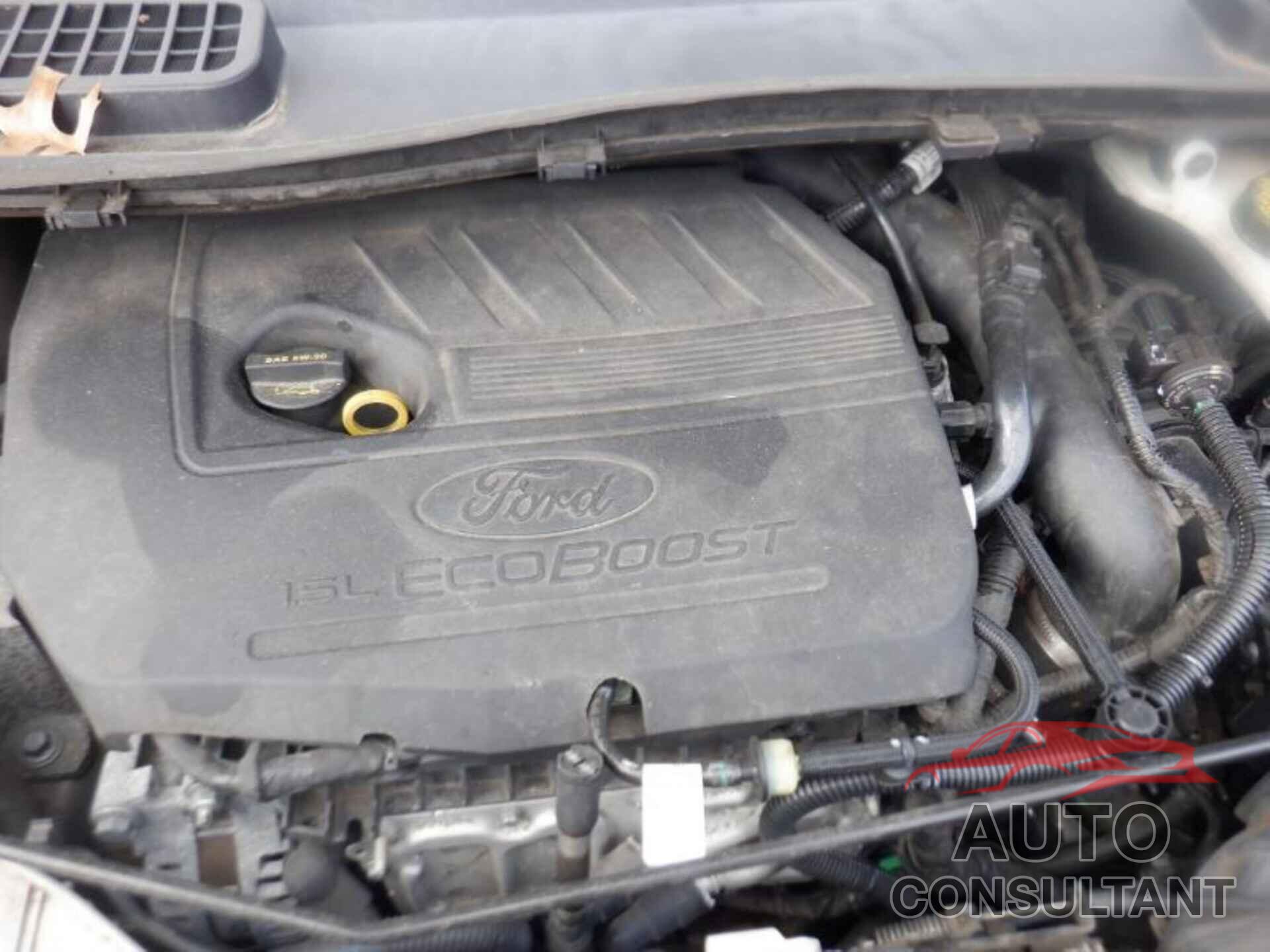 FORD ESCAPE 2017 - 1FMCU0GD0HUC28610