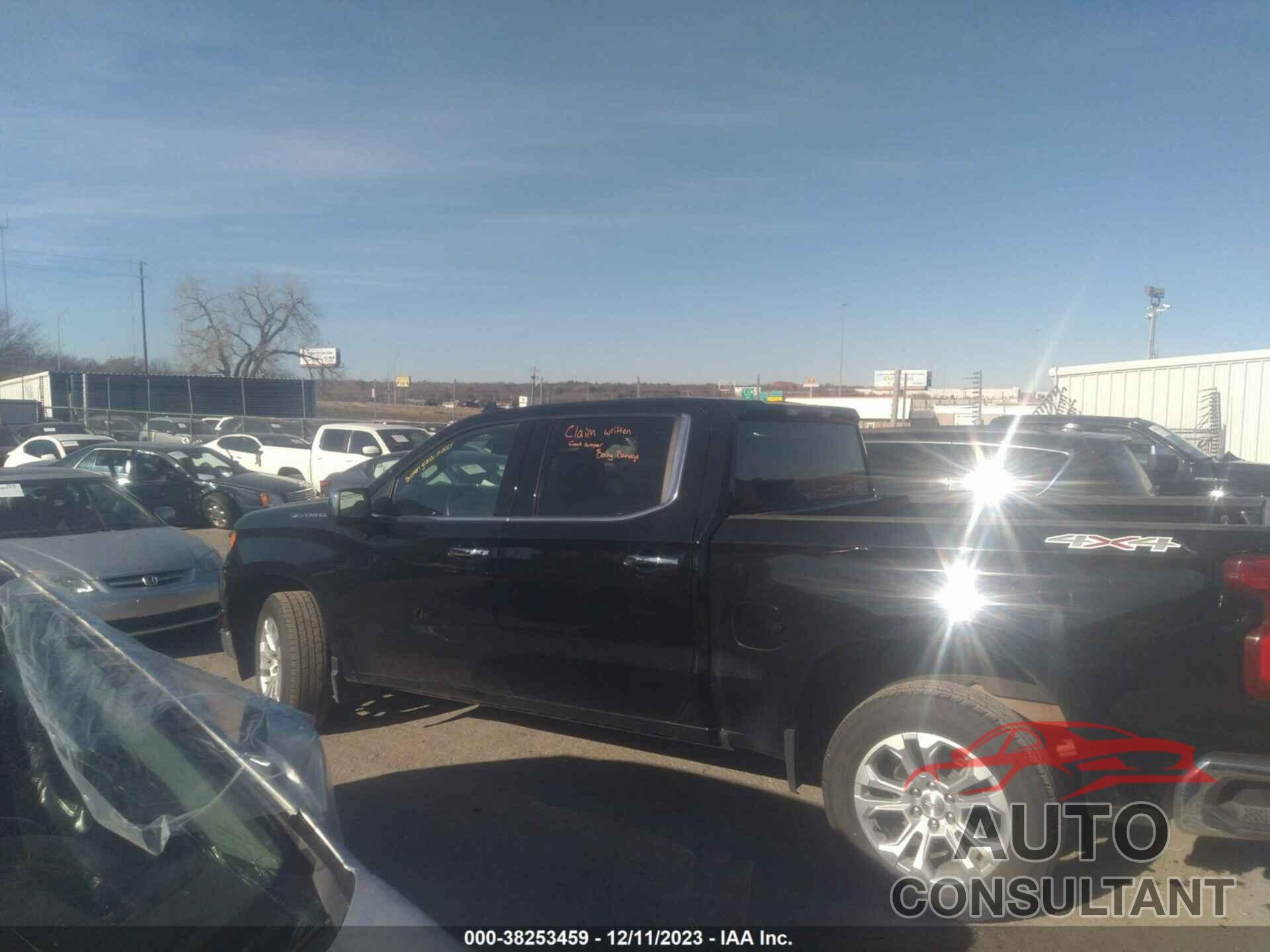 CHEVROLET SILVERADO 1500 2023 - 1GCUDGED6PZ112172