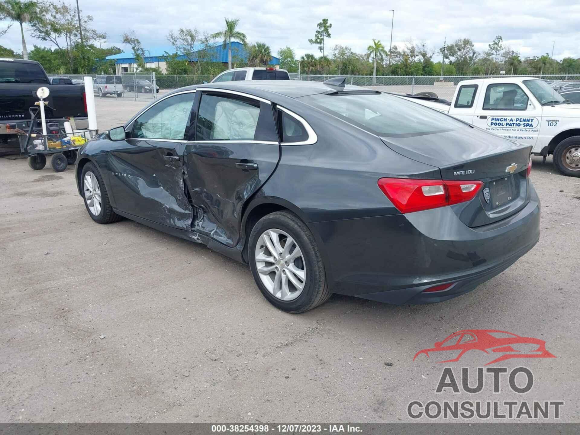 CHEVROLET MALIBU 2018 - 1G1ZD5ST8JF209526