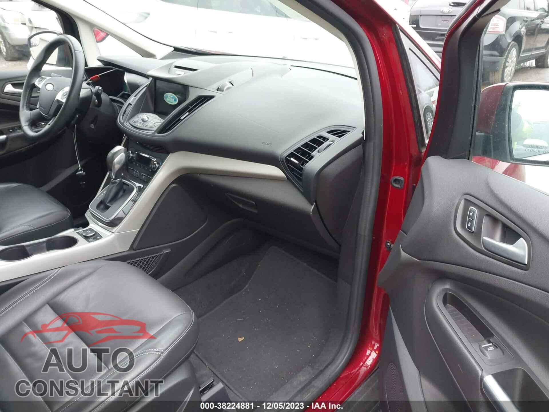 FORD C-MAX 2016 - 1FADP5CU7GL102631