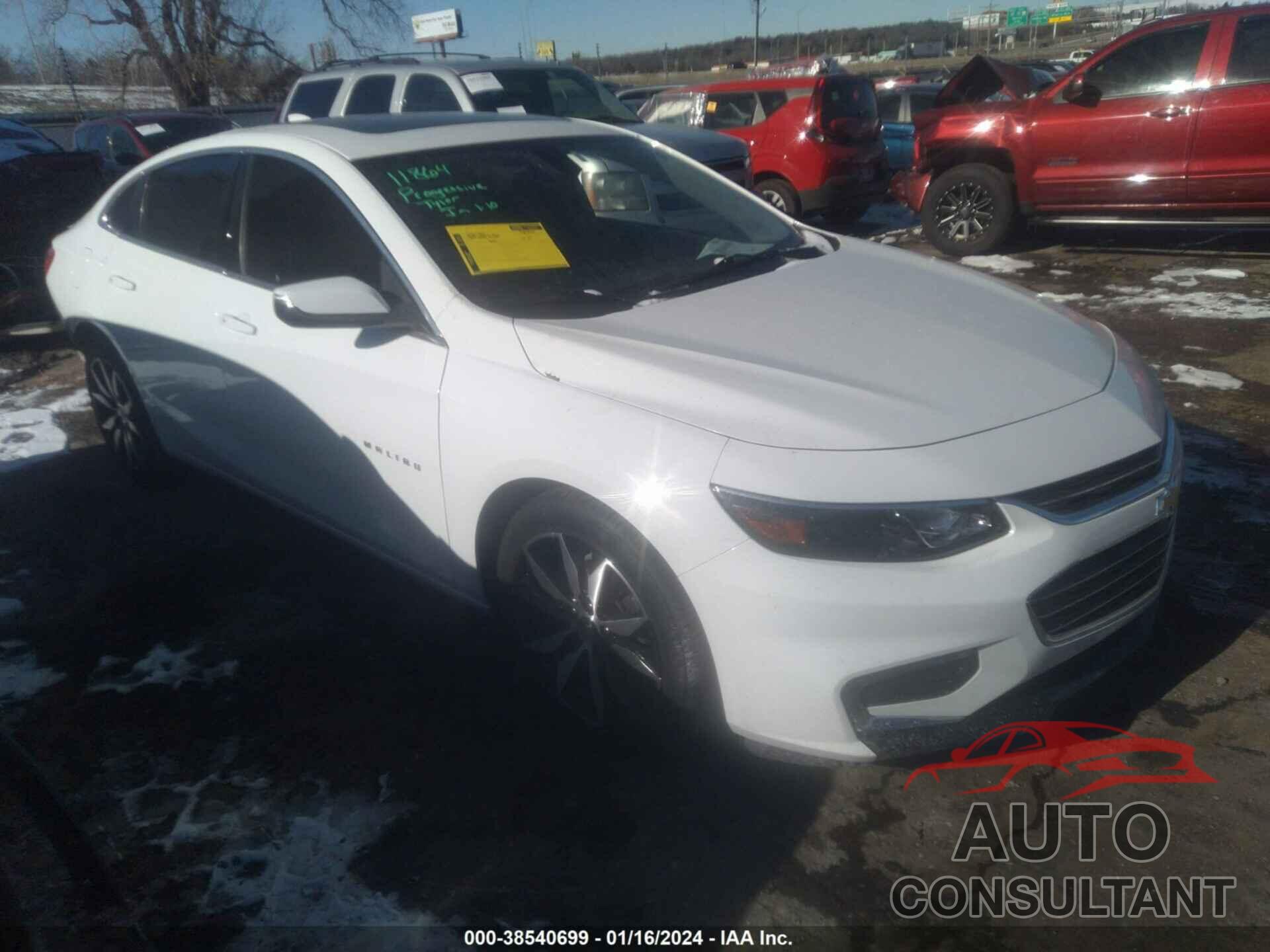 CHEVROLET MALIBU 2017 - 1G1ZE5ST1HF228555