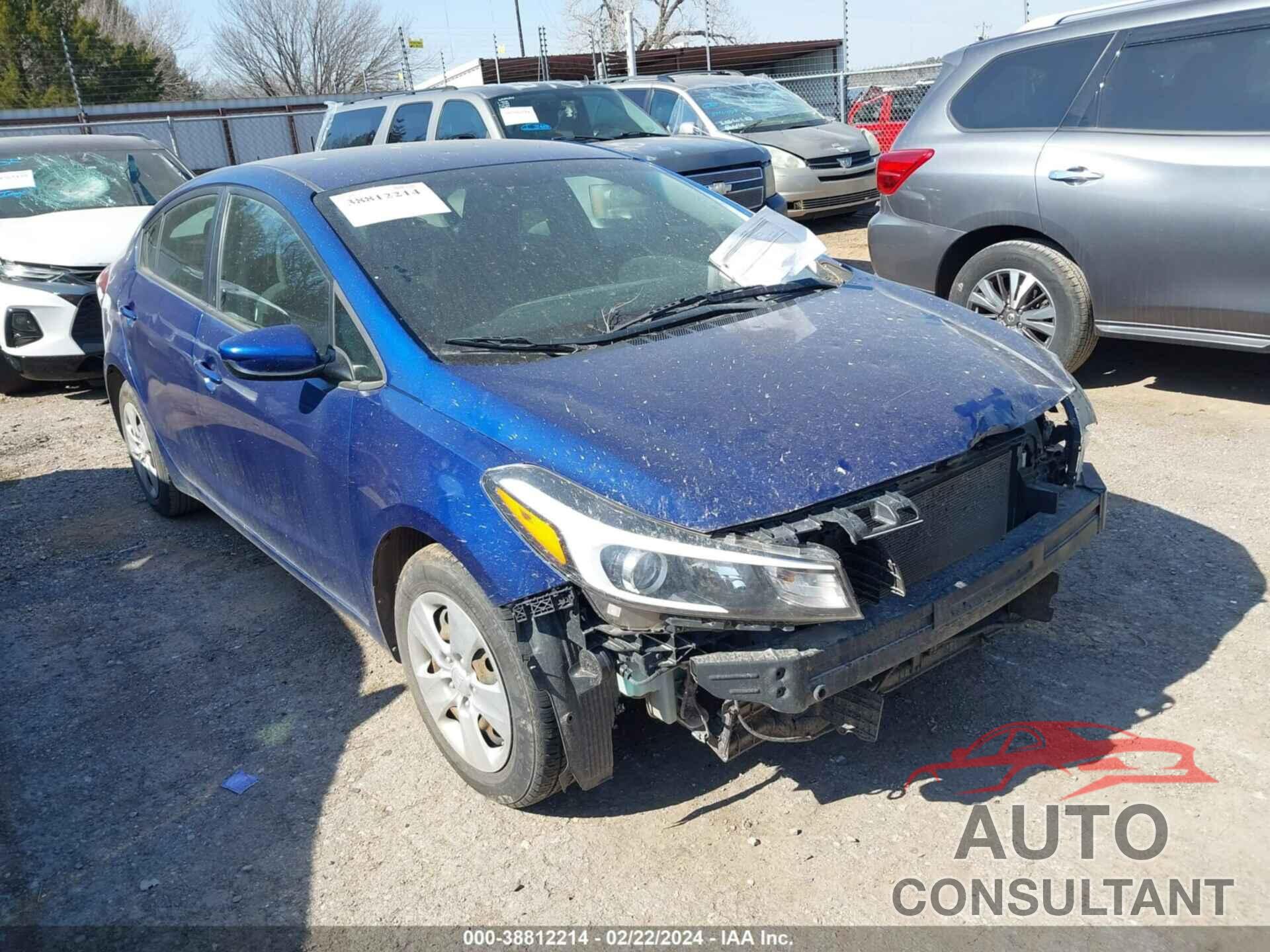 KIA FORTE 2018 - 3KPFL4A74JE164283