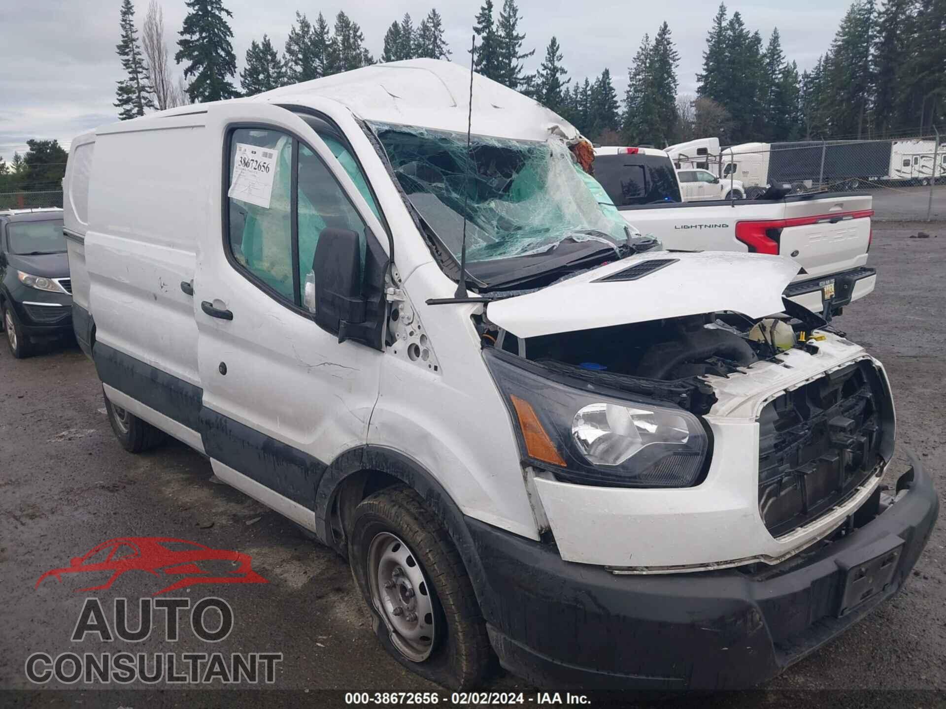 FORD TRANSIT 2019 - 1FTYR1YM4KKA85549