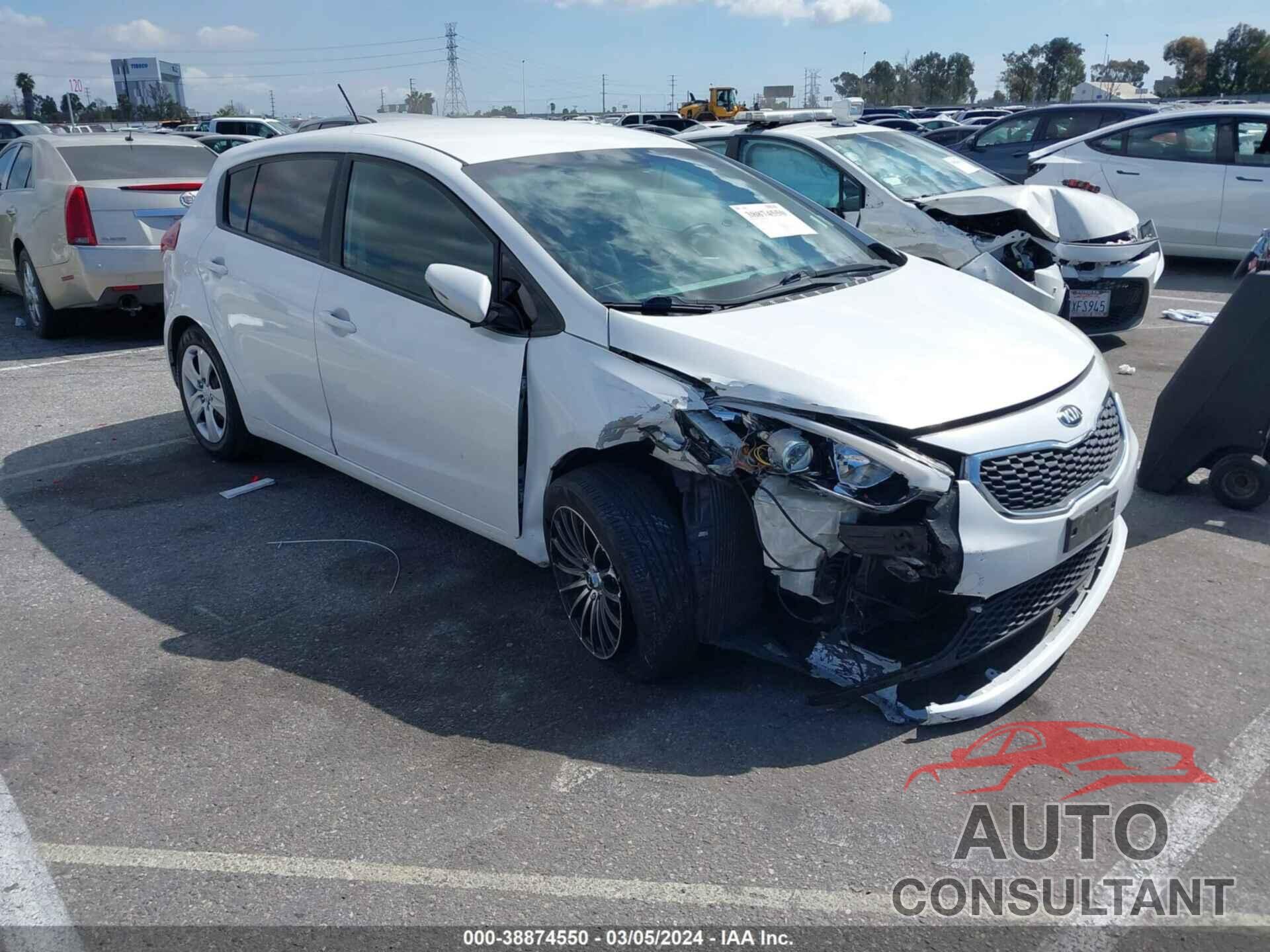 KIA FORTE 2016 - KNAFK5A82G5597913