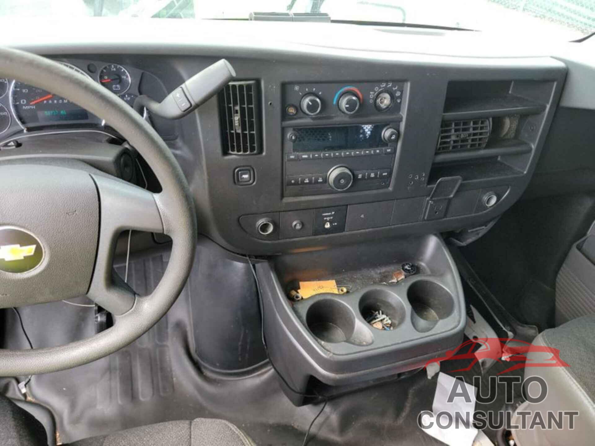 CHEVROLET EXPRESS CARGO 2020 - 1GCWGAFG9L1257964