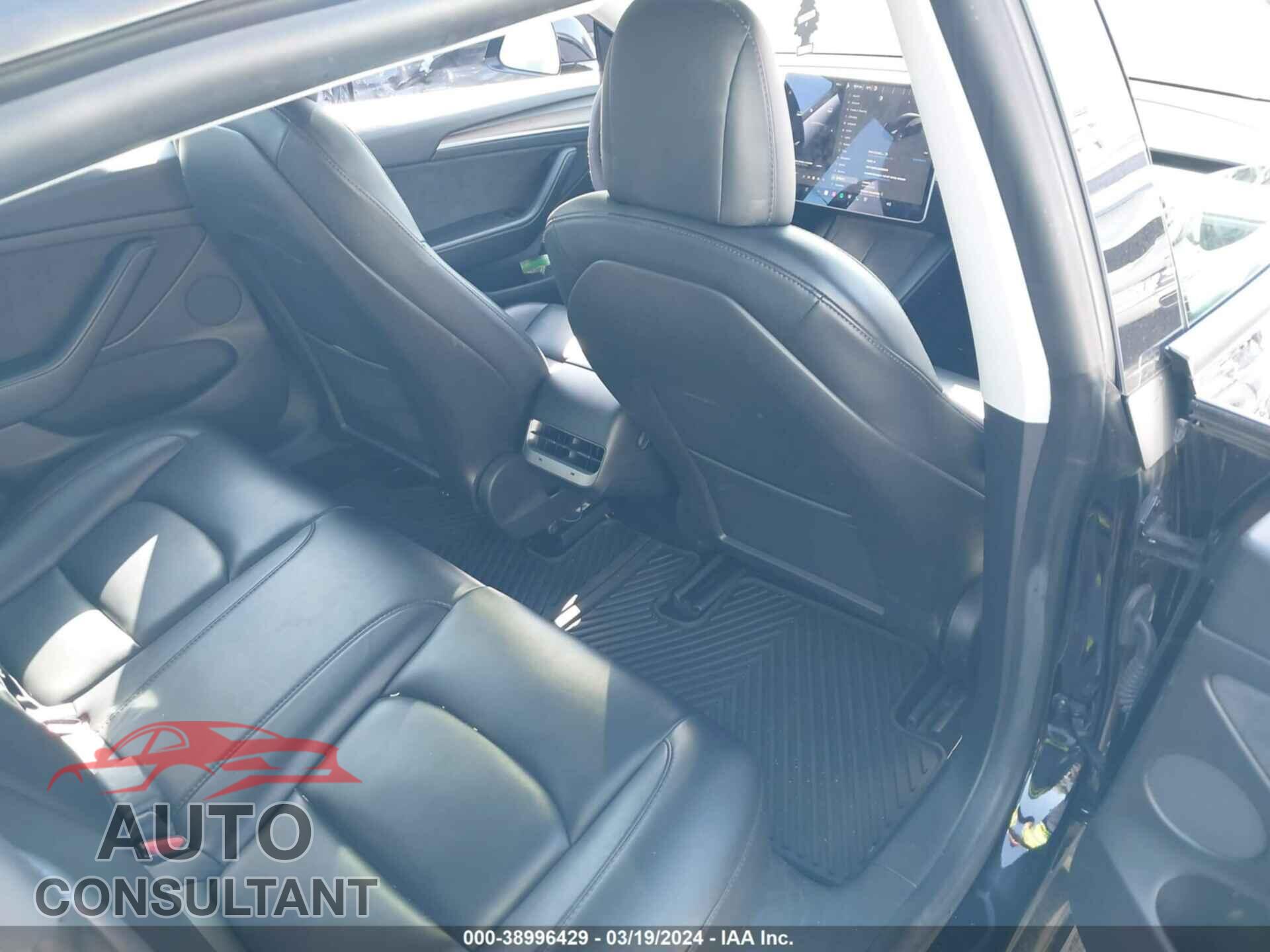 TESLA MODEL 3 2021 - 5YJ3E1EA3MF059105