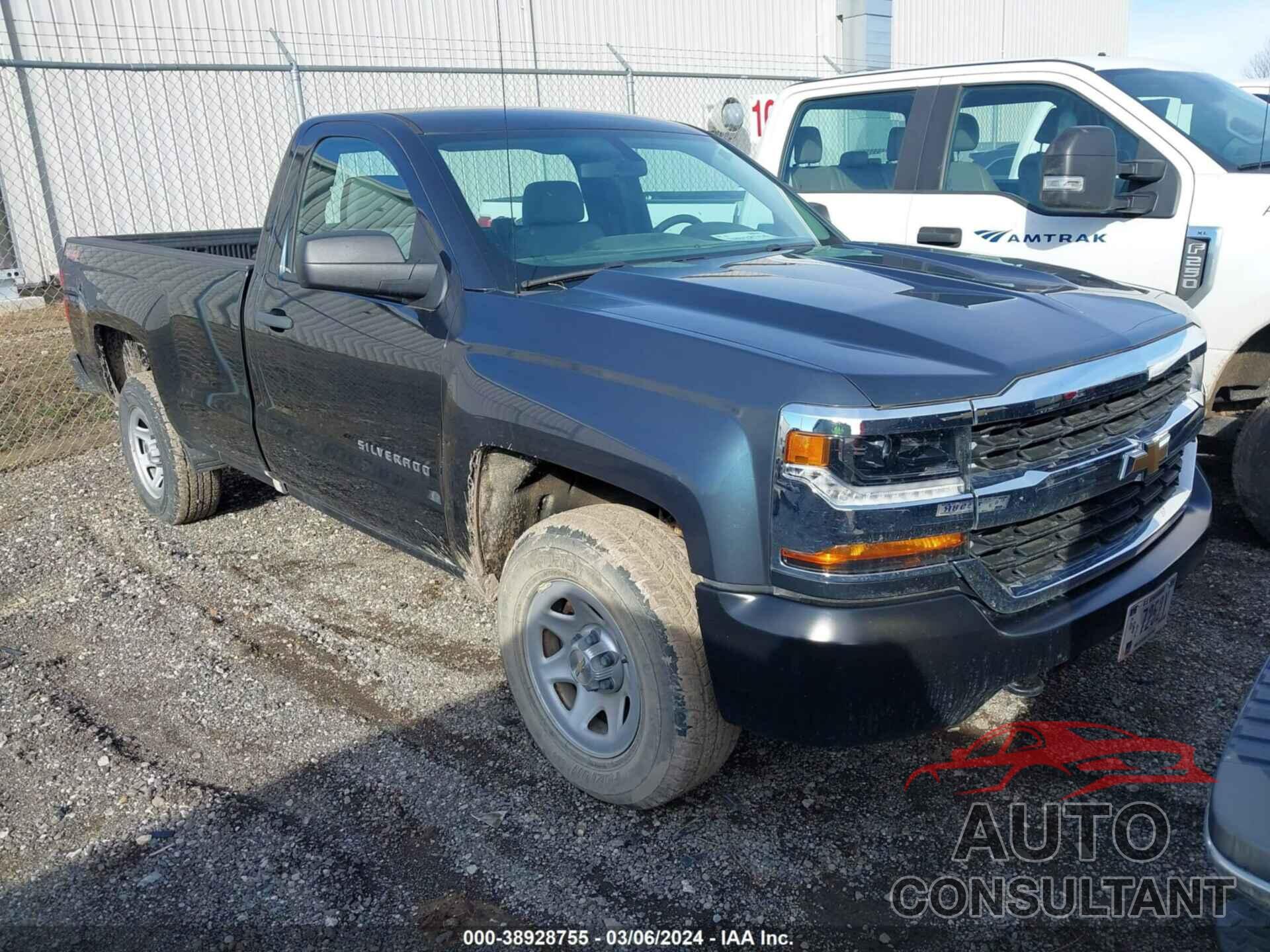 CHEVROLET SILVERADO 1500 2017 - 1GCNKNEH1HZ155272