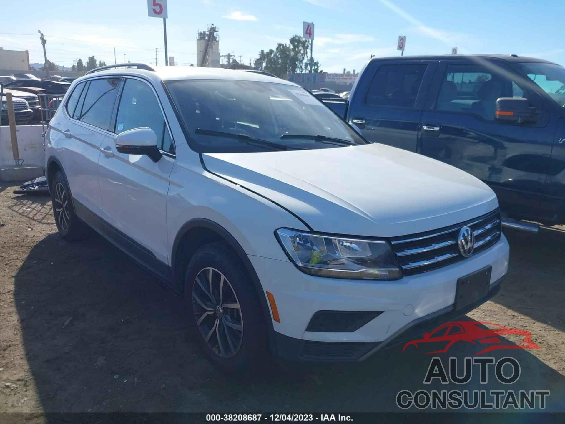 VOLKSWAGEN TIGUAN 2019 - 3VV3B7AX9KM142165