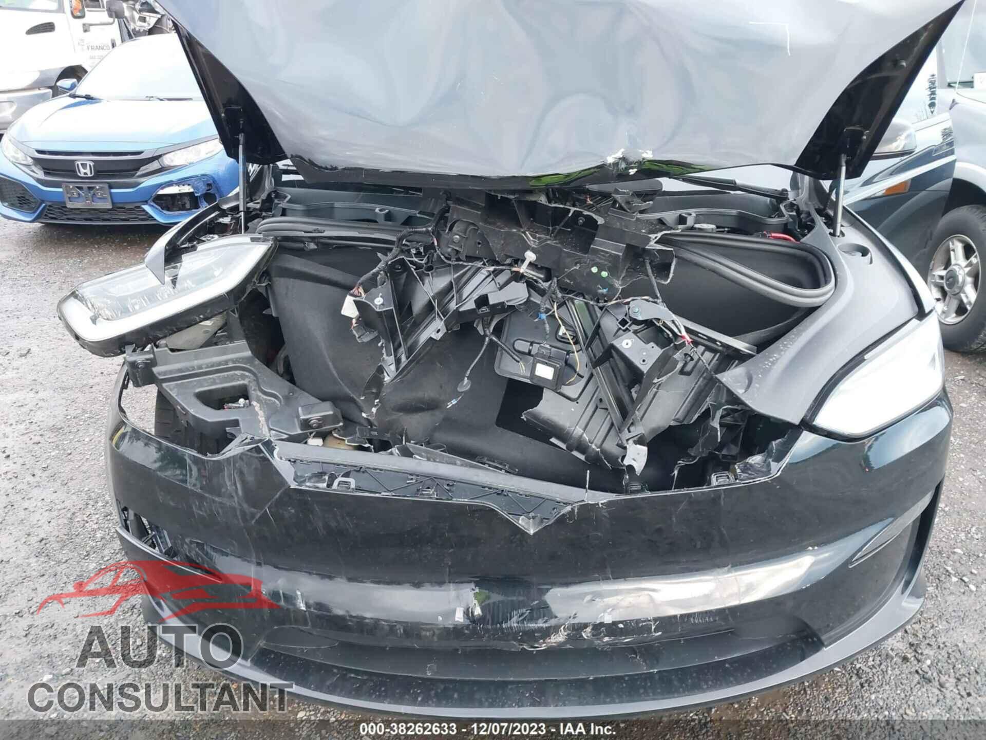 TESLA MODEL X 2023 - 7SAXCBE68PF383473