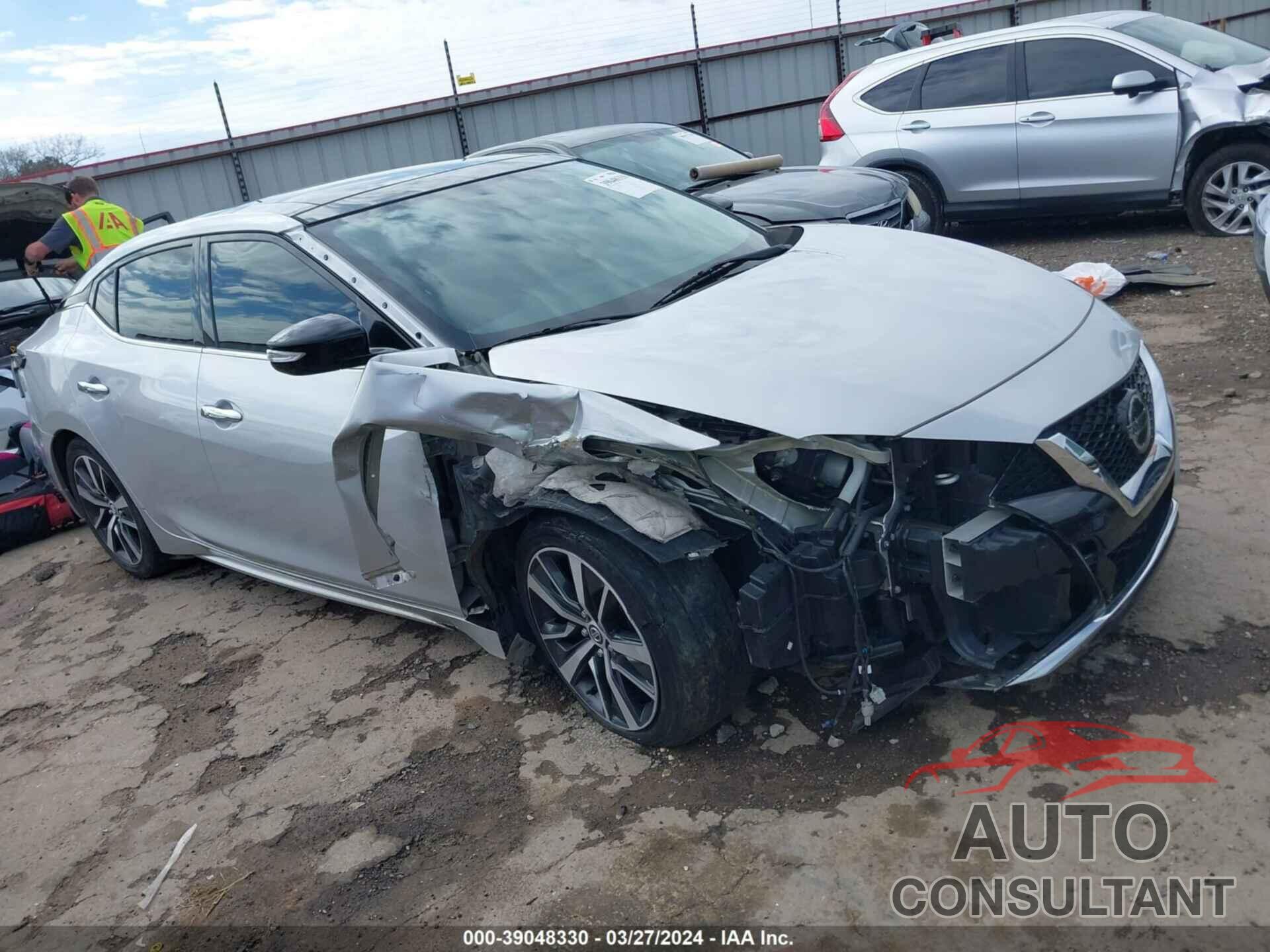 NISSAN MAXIMA 2019 - 1N4AA6AV4KC371345